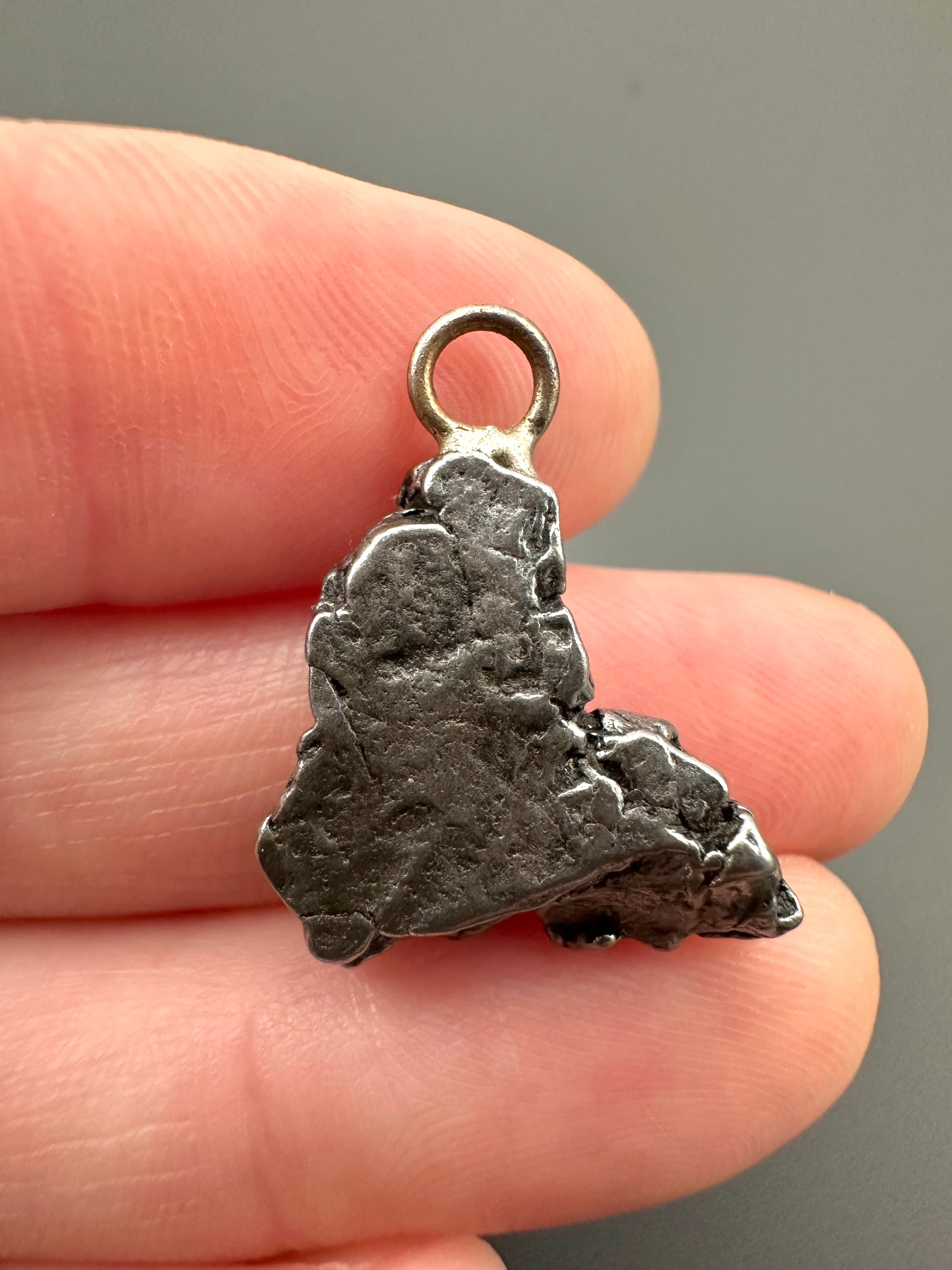 Iron meteorite pendant 4,4g - P/ZM006