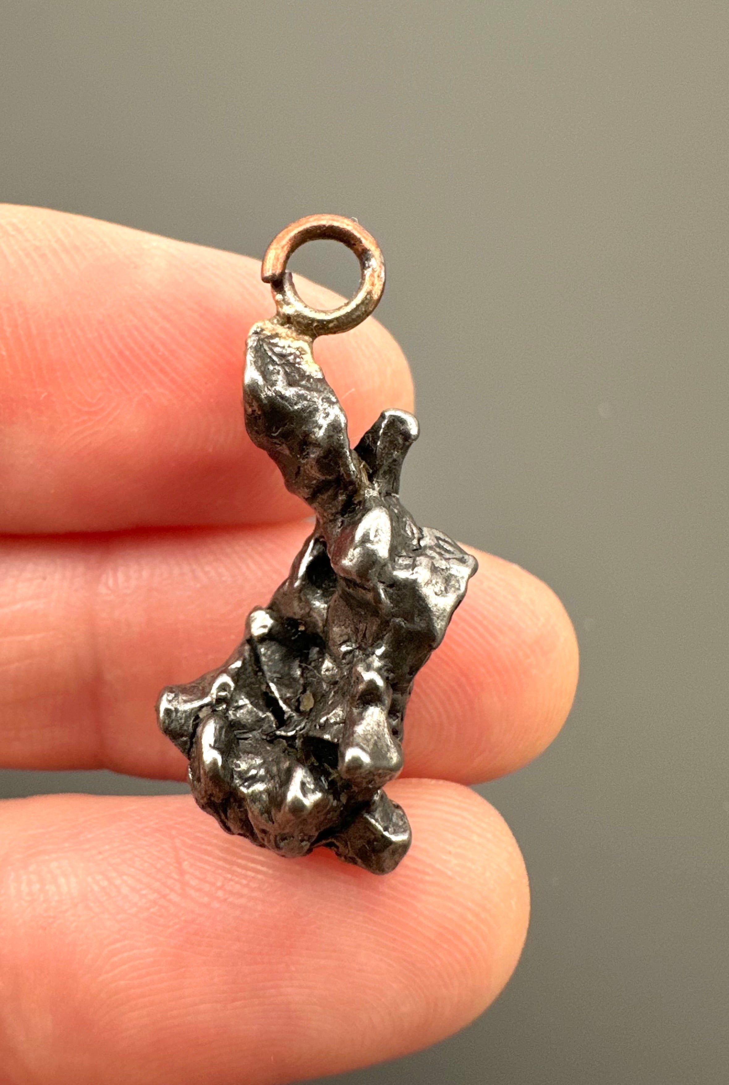 Iron meteorite pendant 4,2g - P/ZM010