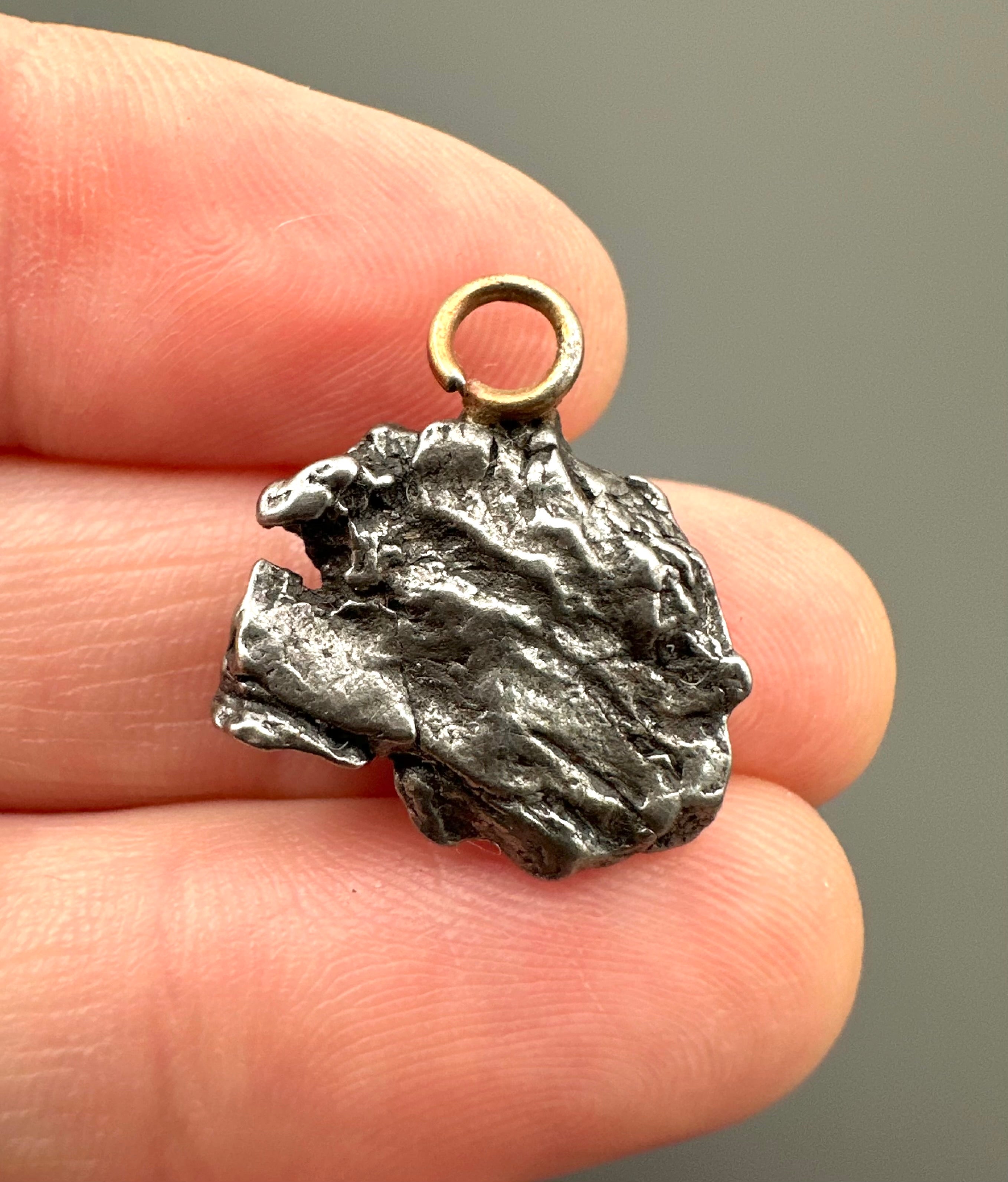 Iron meteorite pendant 3,4g - P/ZM014