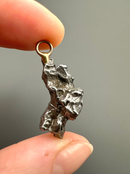 Pendente con meteorite ferroso – P/ZM019