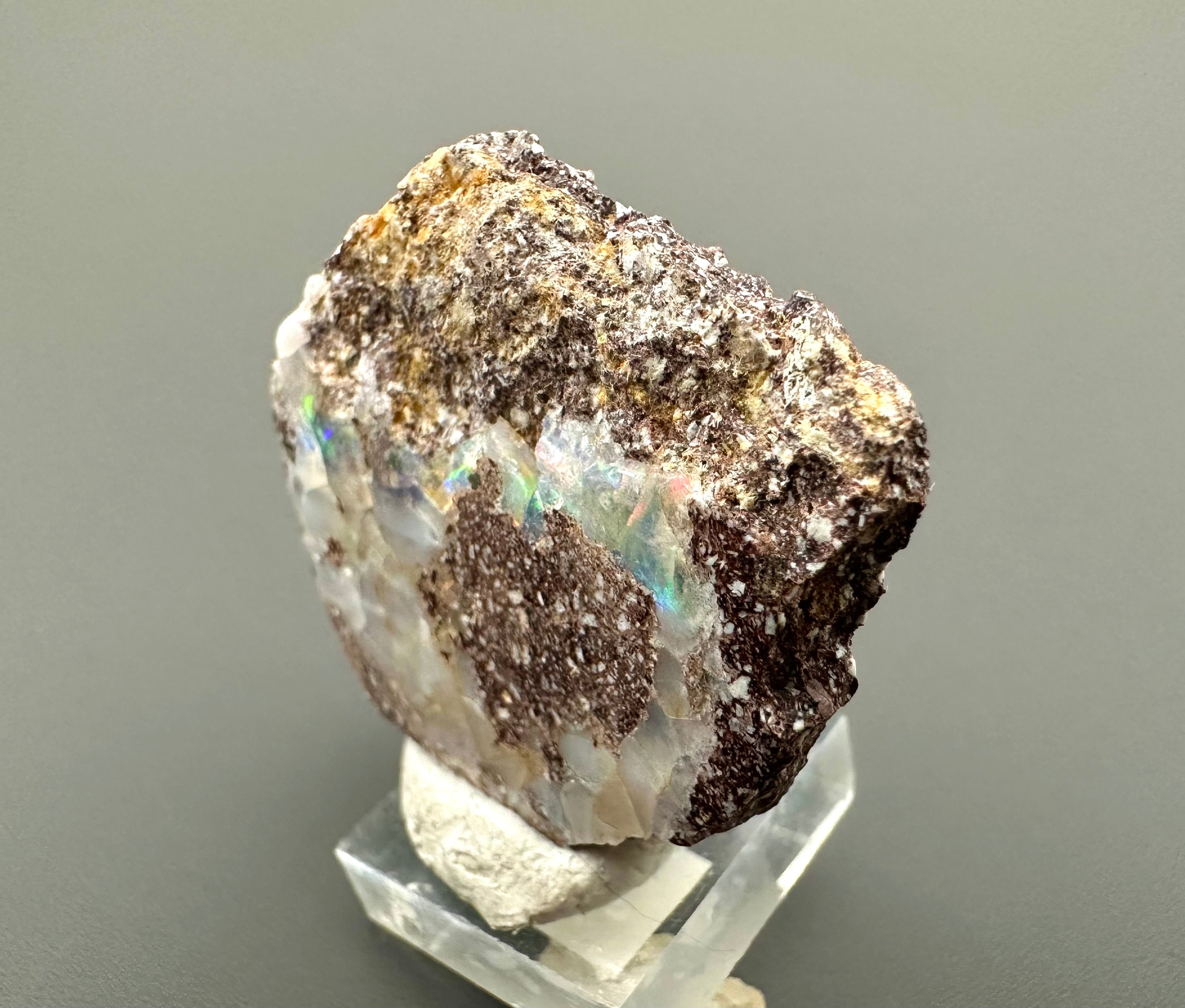 Precious opal – Dubnik, Slovakia - SOP041