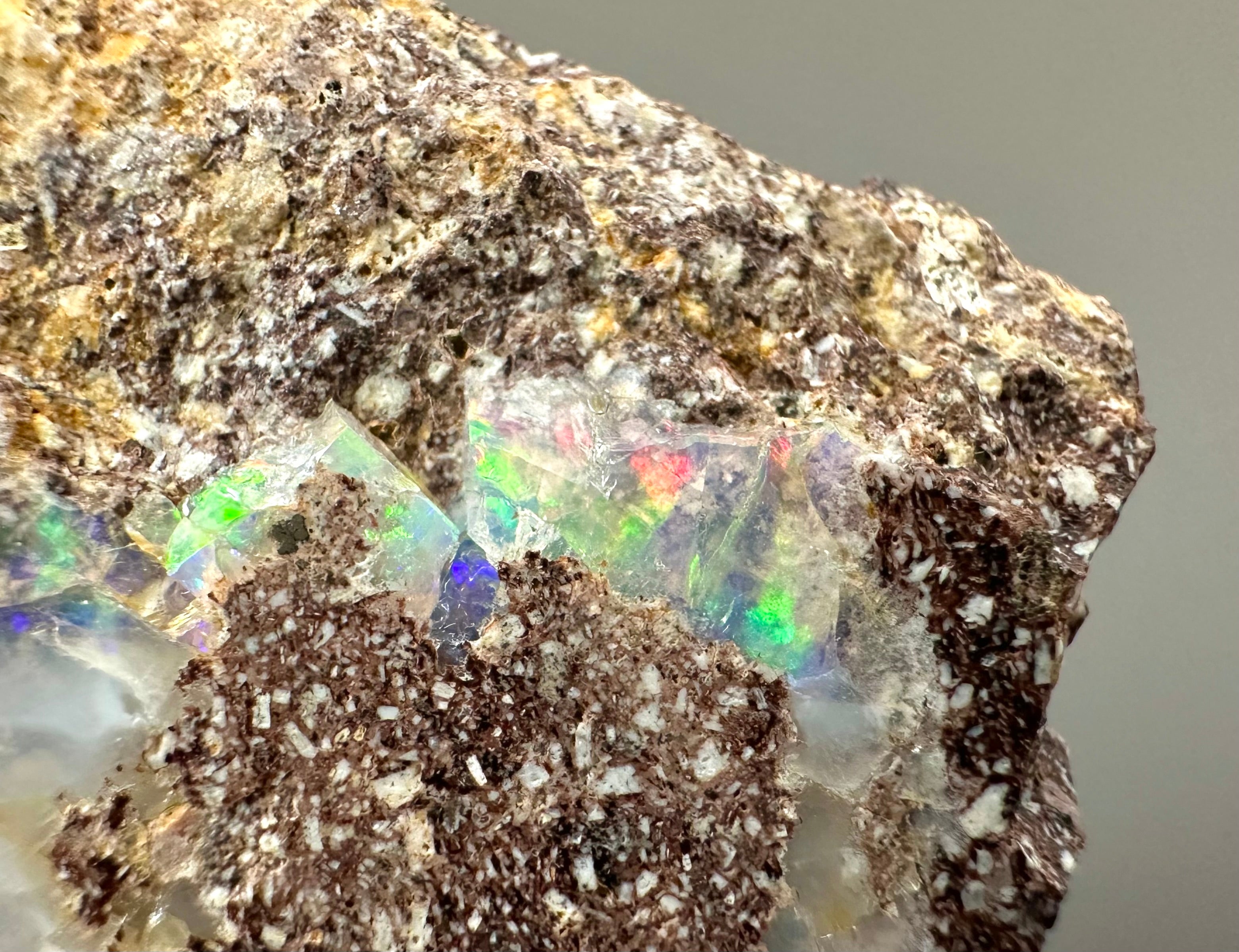 Precious opal – Dubnik, Slovakia - SOP041