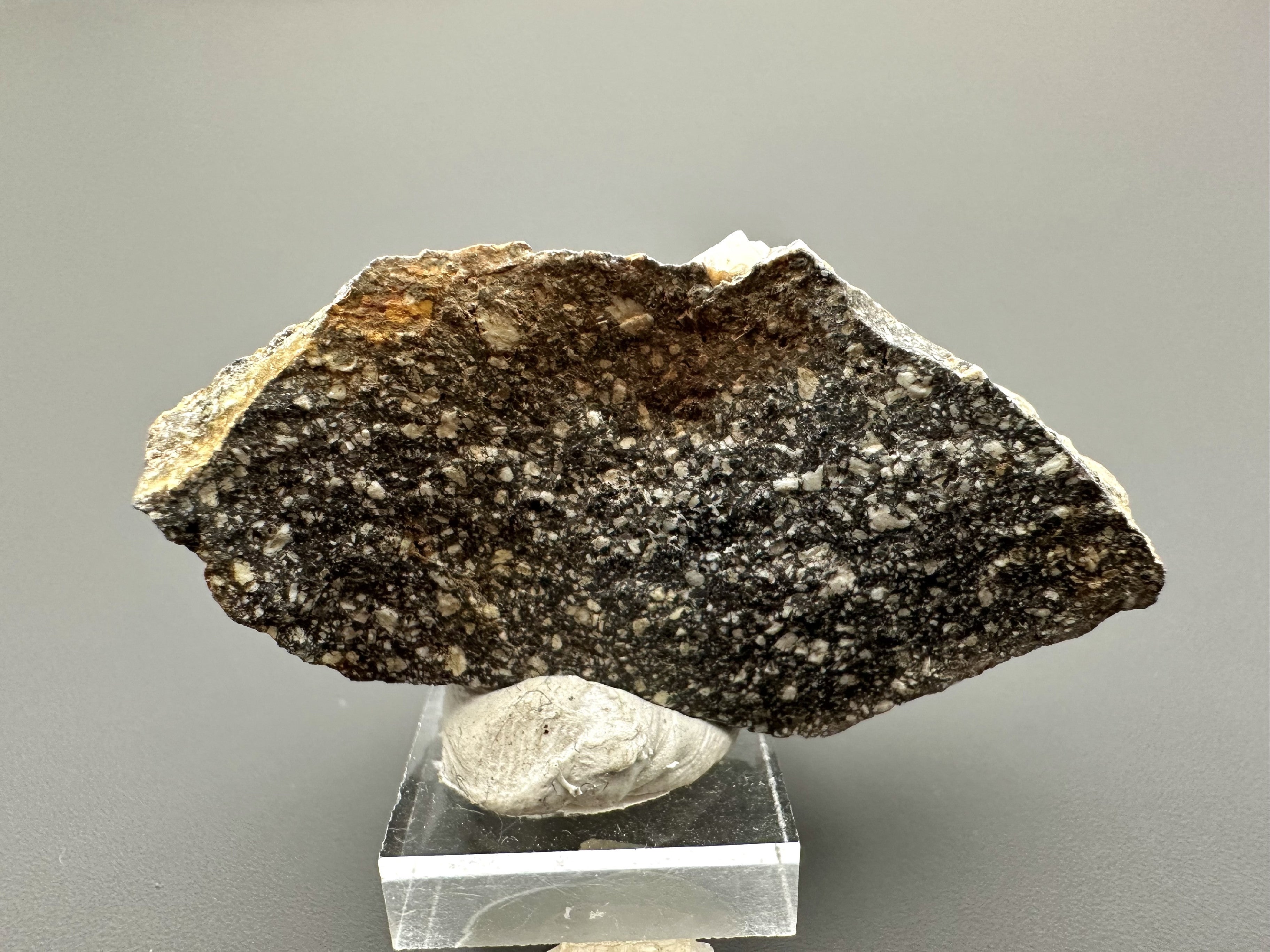Precious opal – Dubnik, Slovakia - SOP042