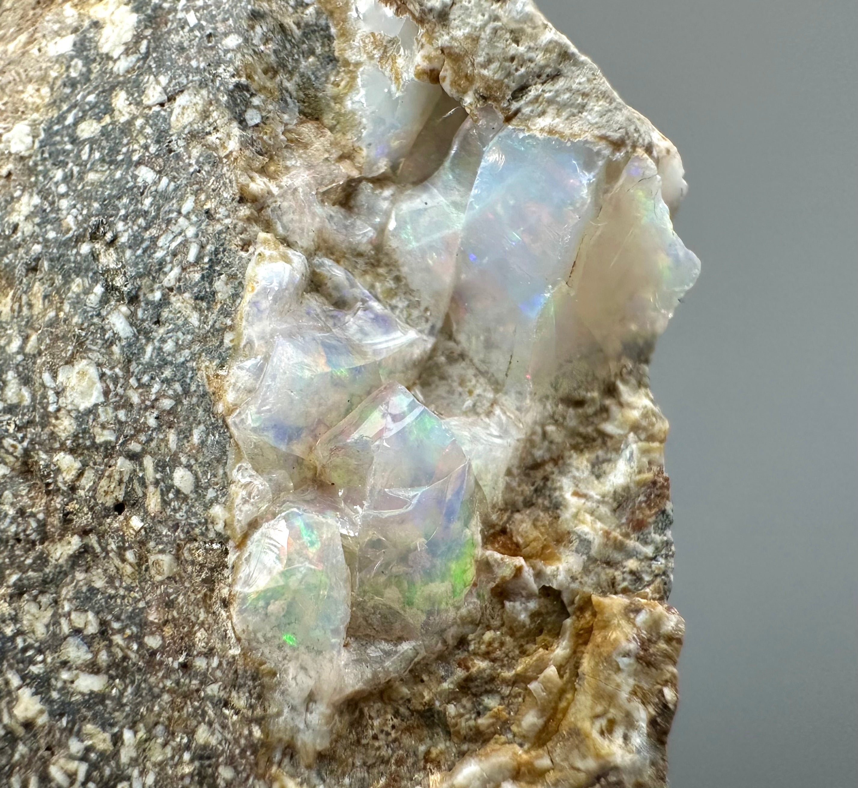 Precious opal – Dubnik, Slovakia - SOP042