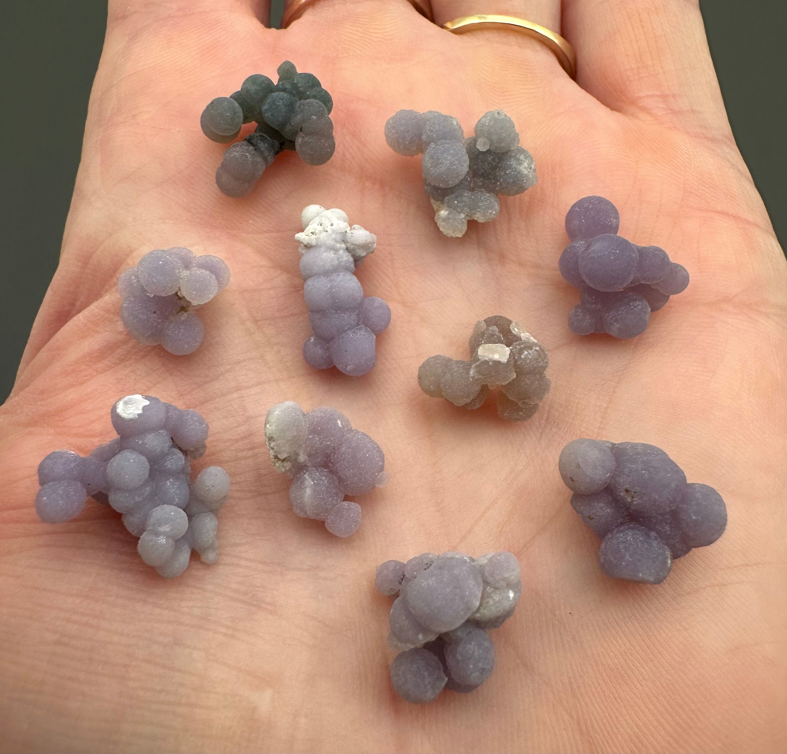 Grape Chalcedony – Sulawesi, Indonesia – 10pcs - HCH326