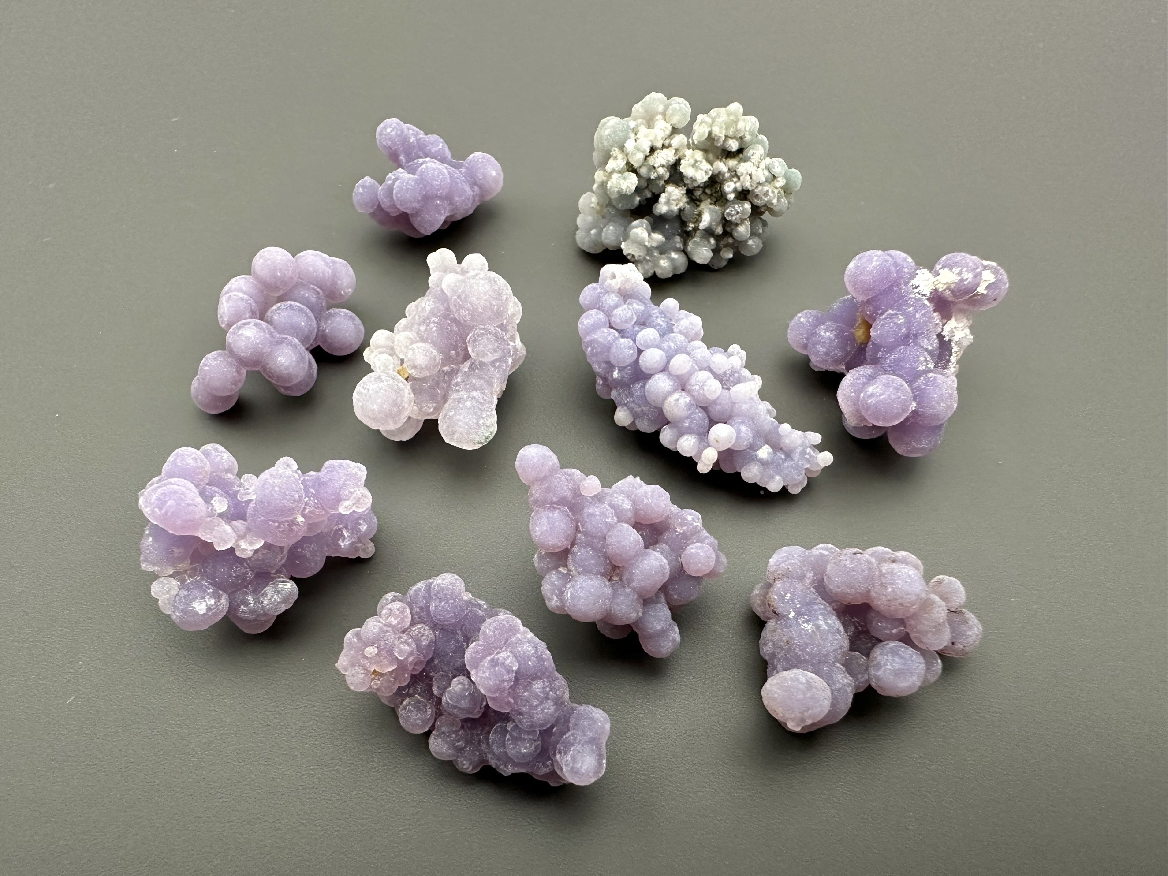 Grape Chalcedony – Sulawesi, Indonesia – 10pcs - HCH327