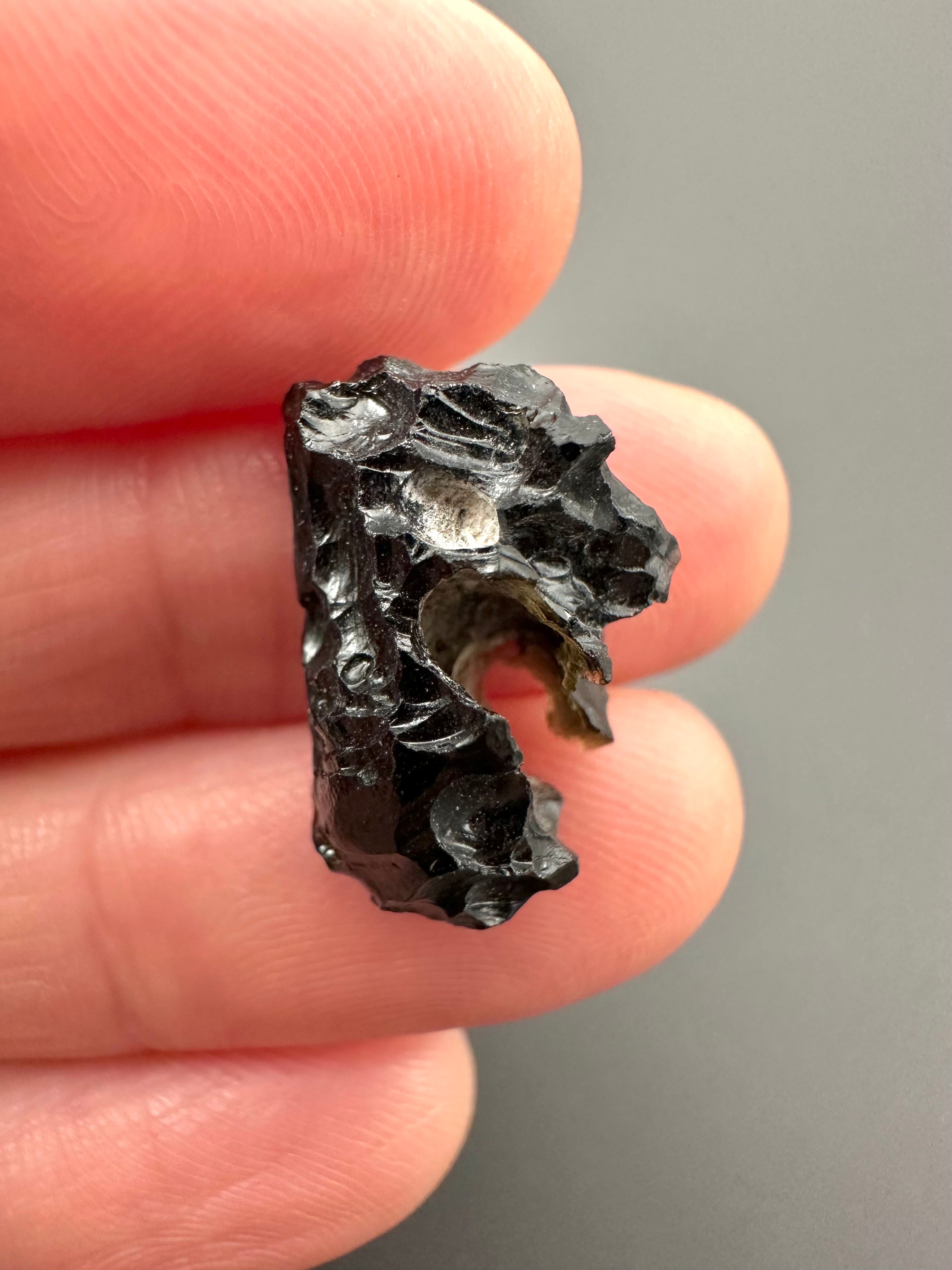 Bilitonite "Batu Satam" 1,4g – Belitung, Indonesia - BI041