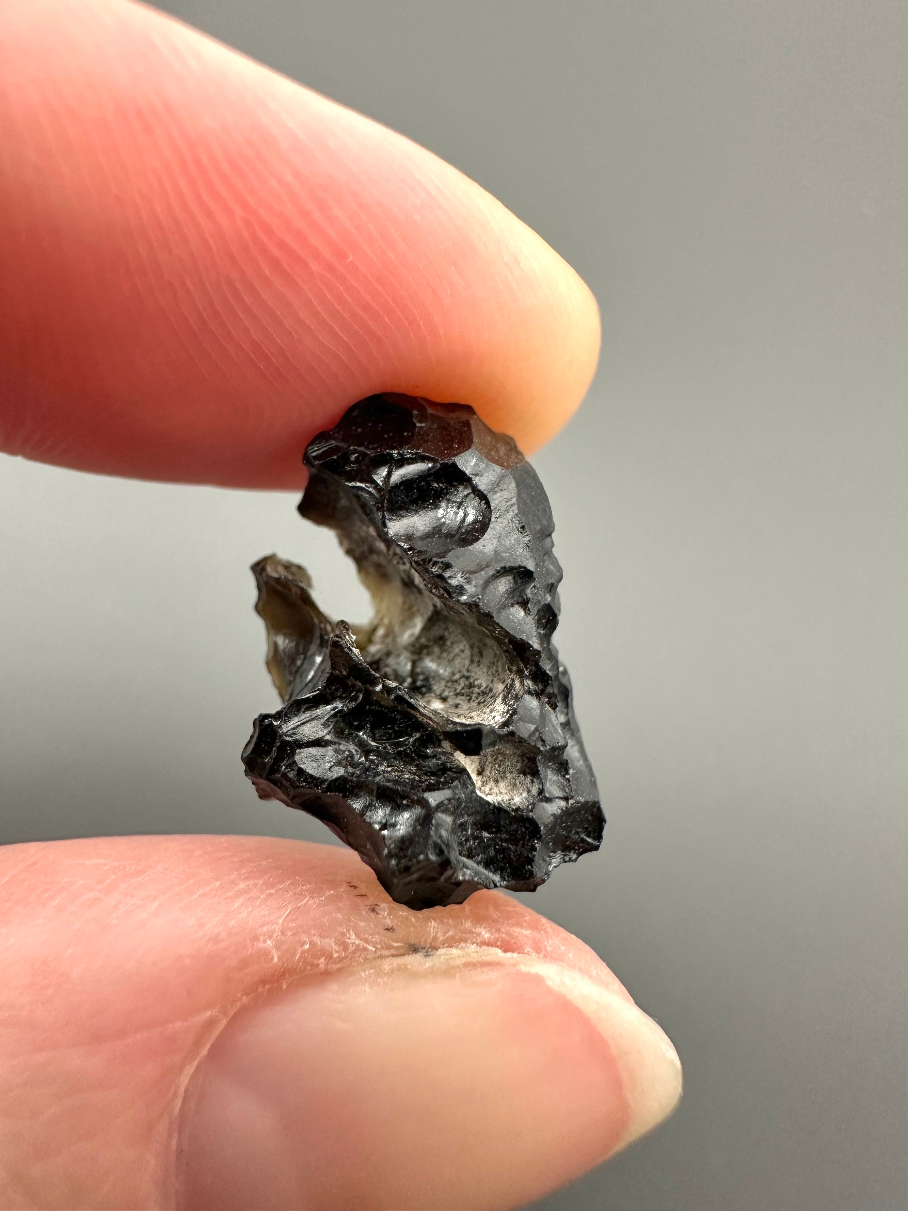 Bilitonite "Batu Satam" 1,4g – Belitung, Indonesia - BI041