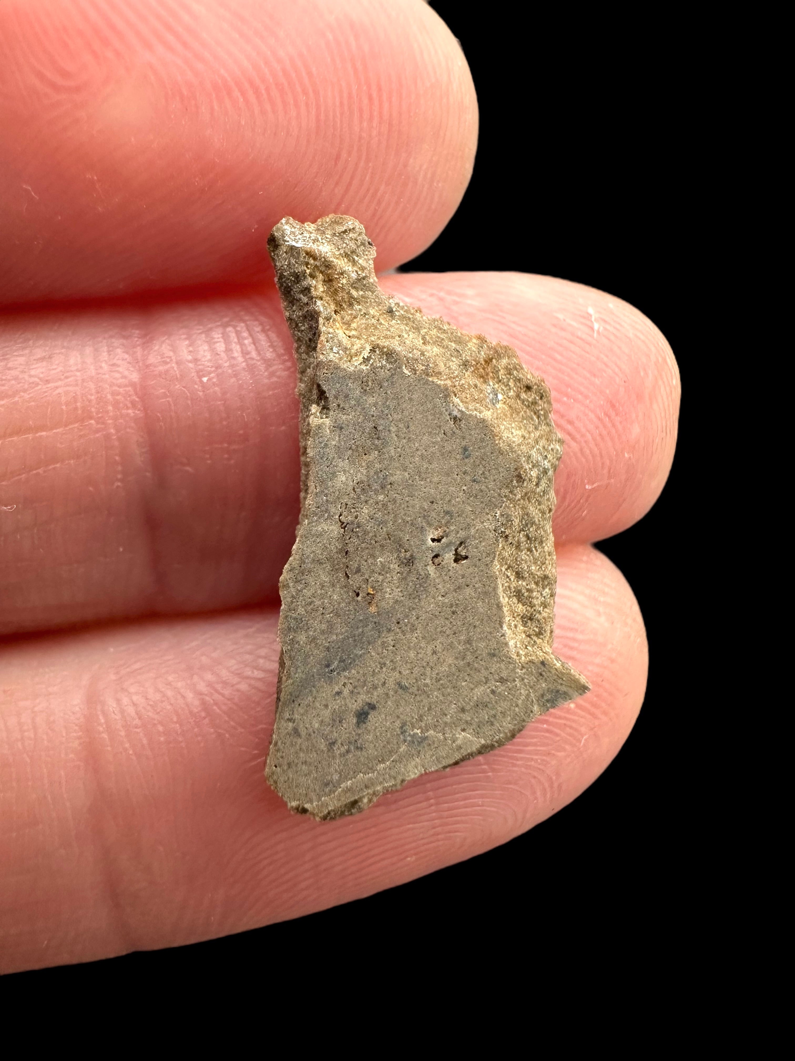 Meteorite Jikharra 001 – 0,7g – Libya - MEJI09