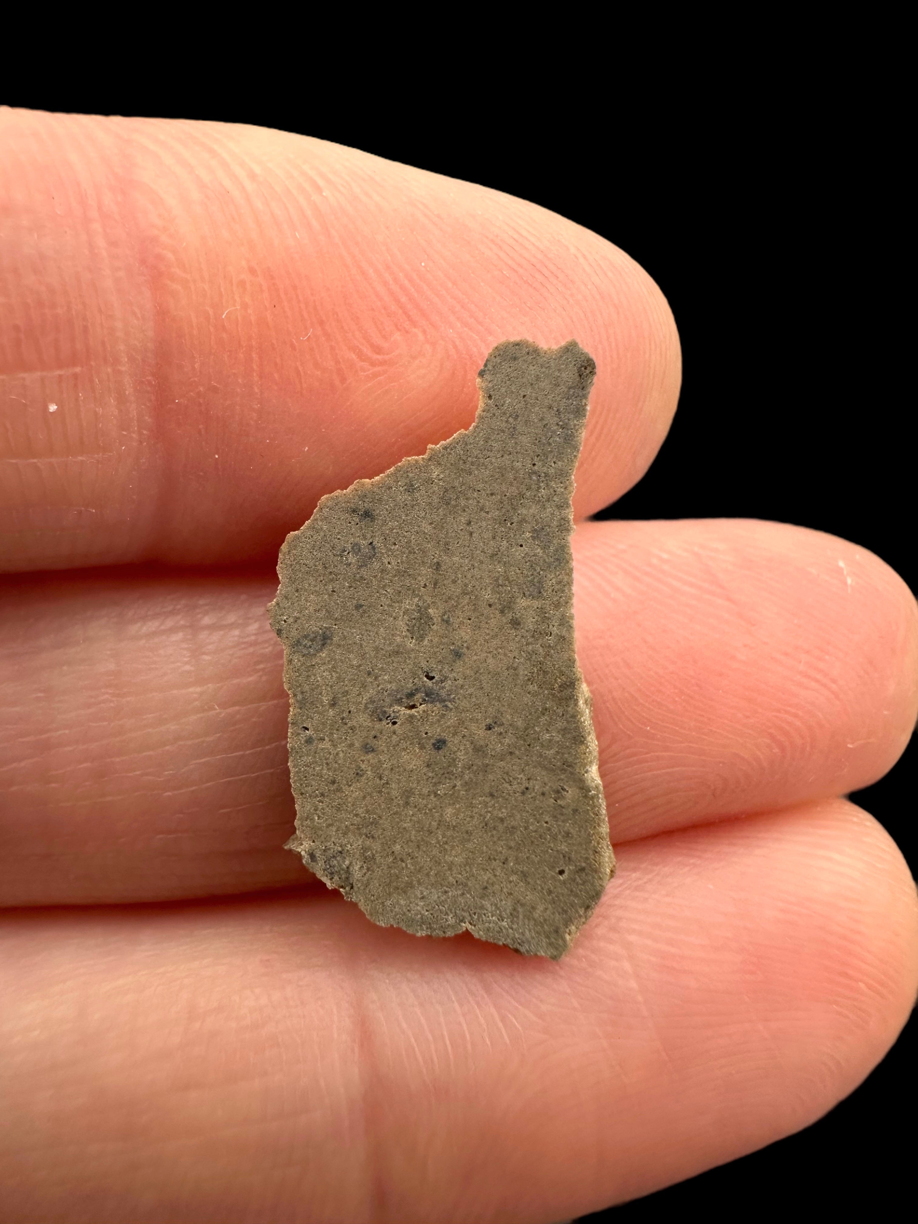 Meteorite Jikharra 001 – 0,7g – Libya - MEJI09