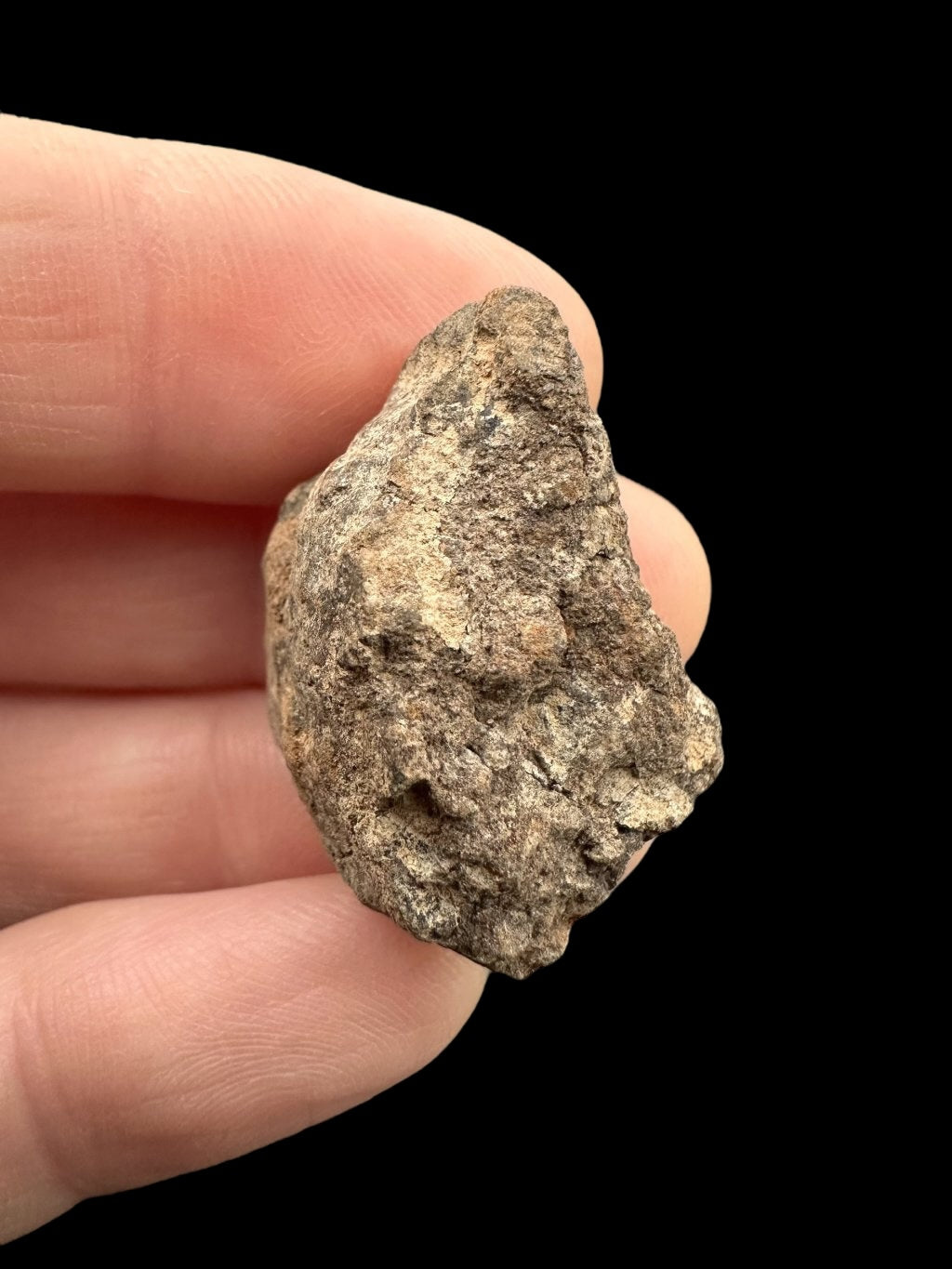 Meteorite Al Haggounia 001 – 8,8g – Western Sahara - MEAH17
