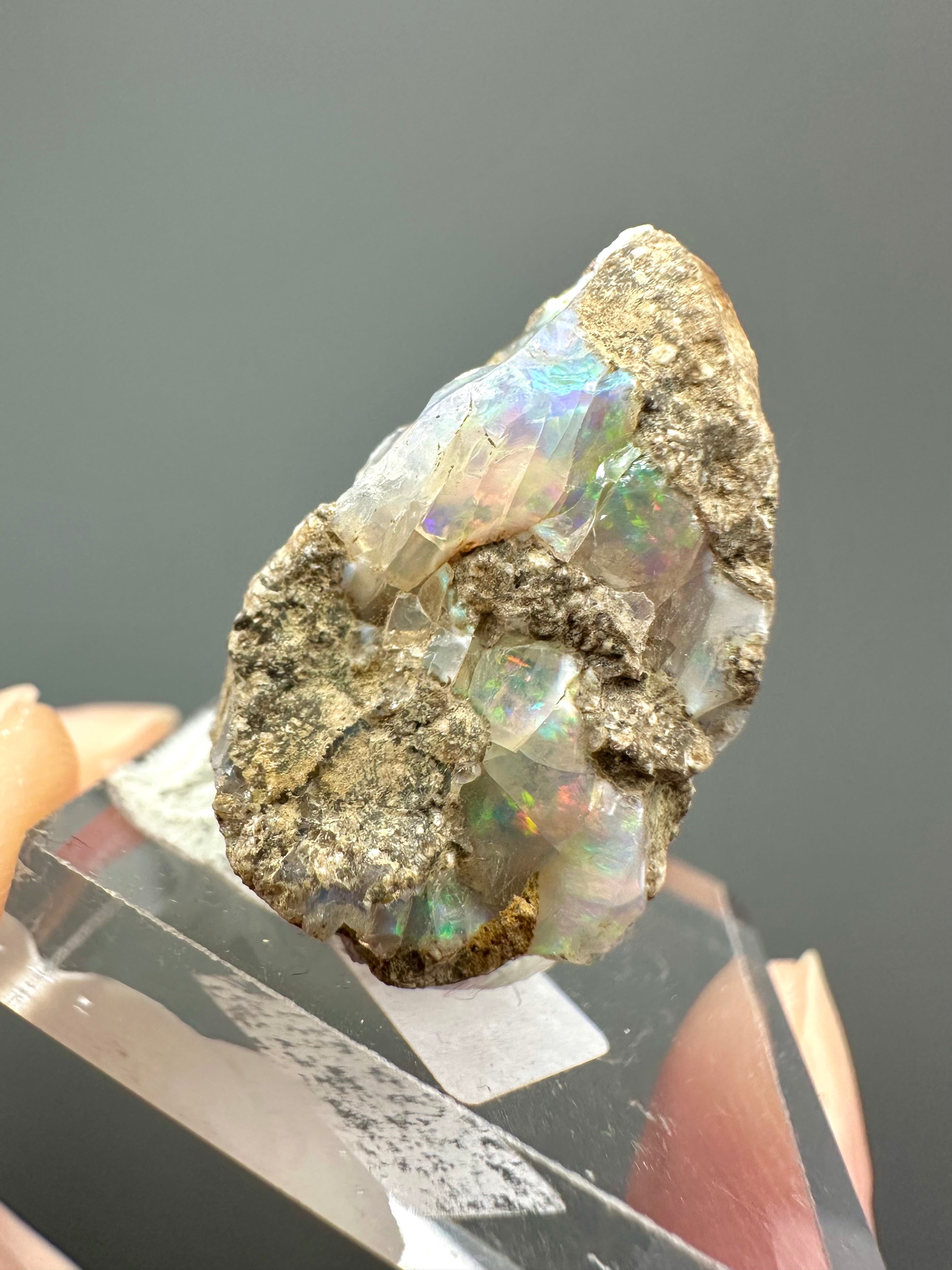 Precious opal – Dubnik, Slovakia - SOP061