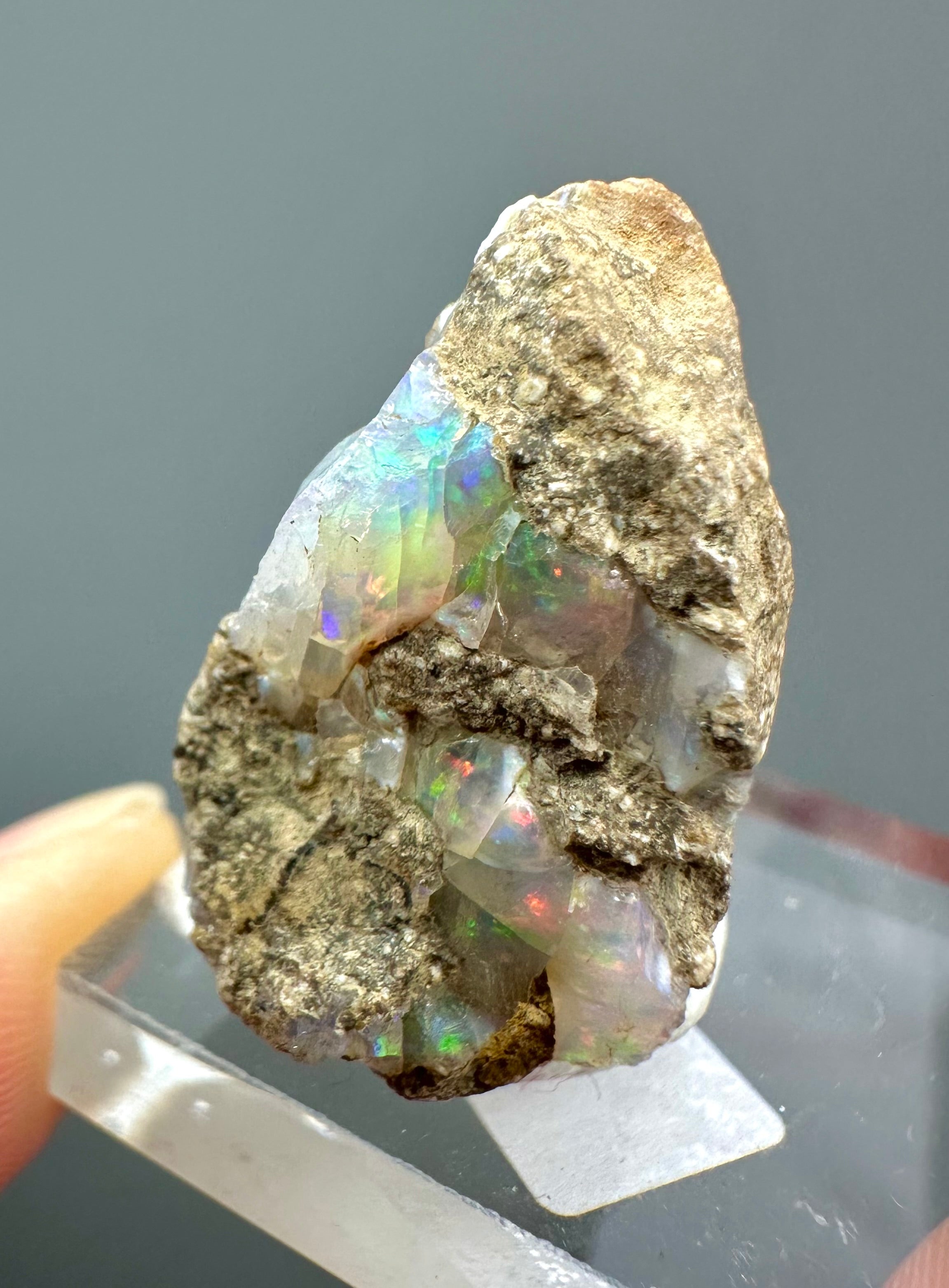 Precious opal – Dubnik, Slovakia - SOP061