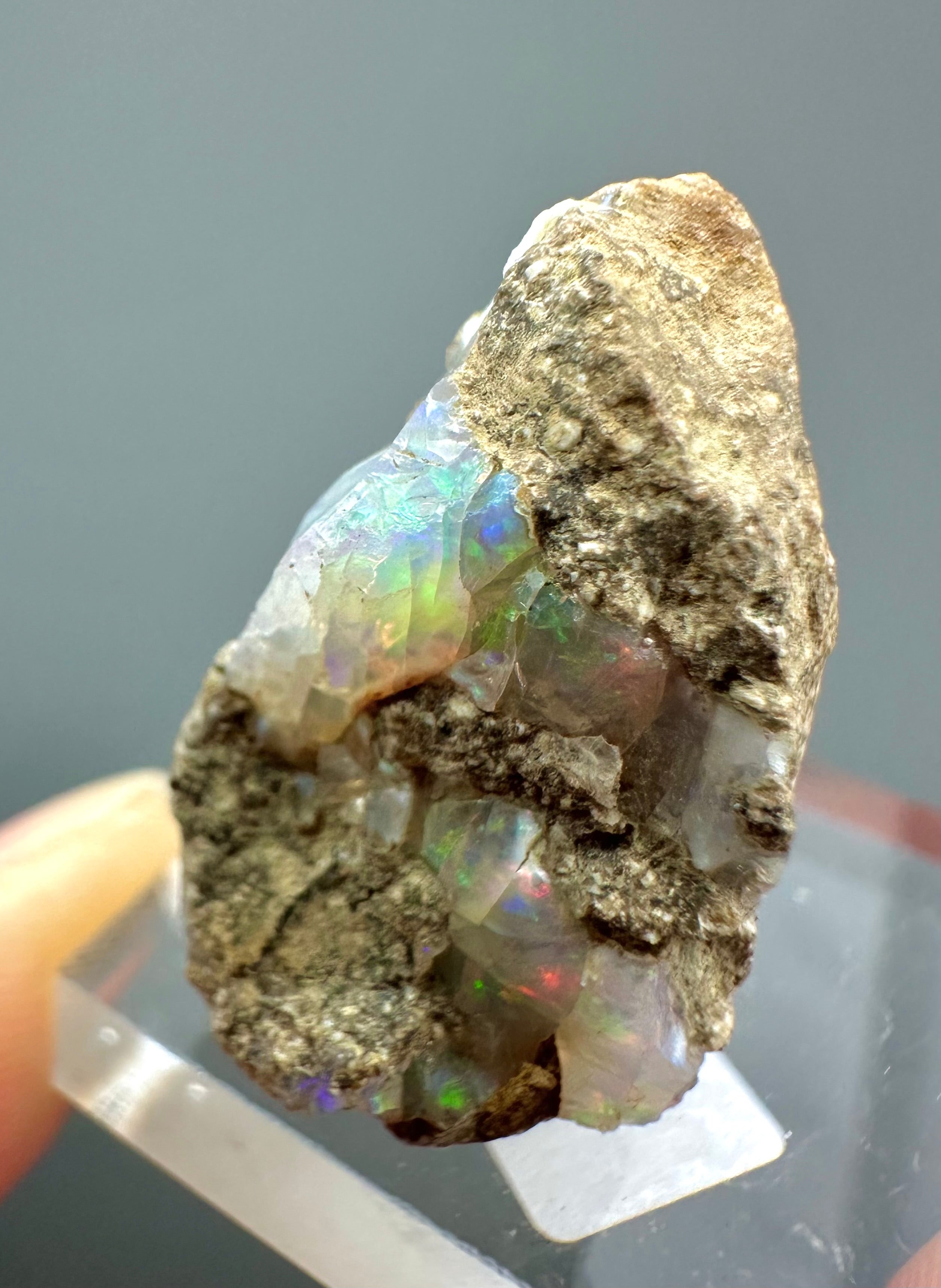 Precious opal – Dubnik, Slovakia - SOP061