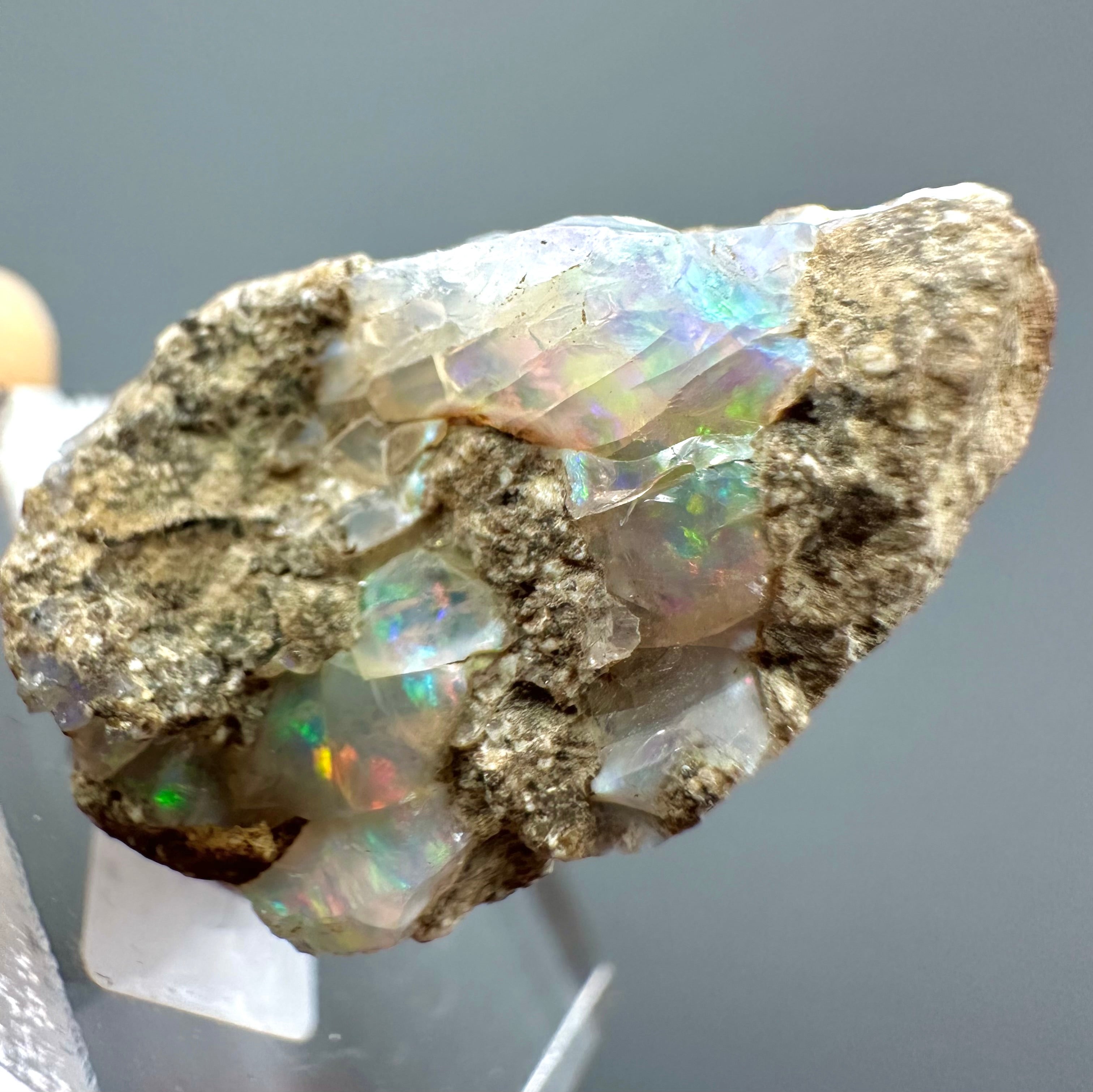 Precious opal – Dubnik, Slovakia - SOP061