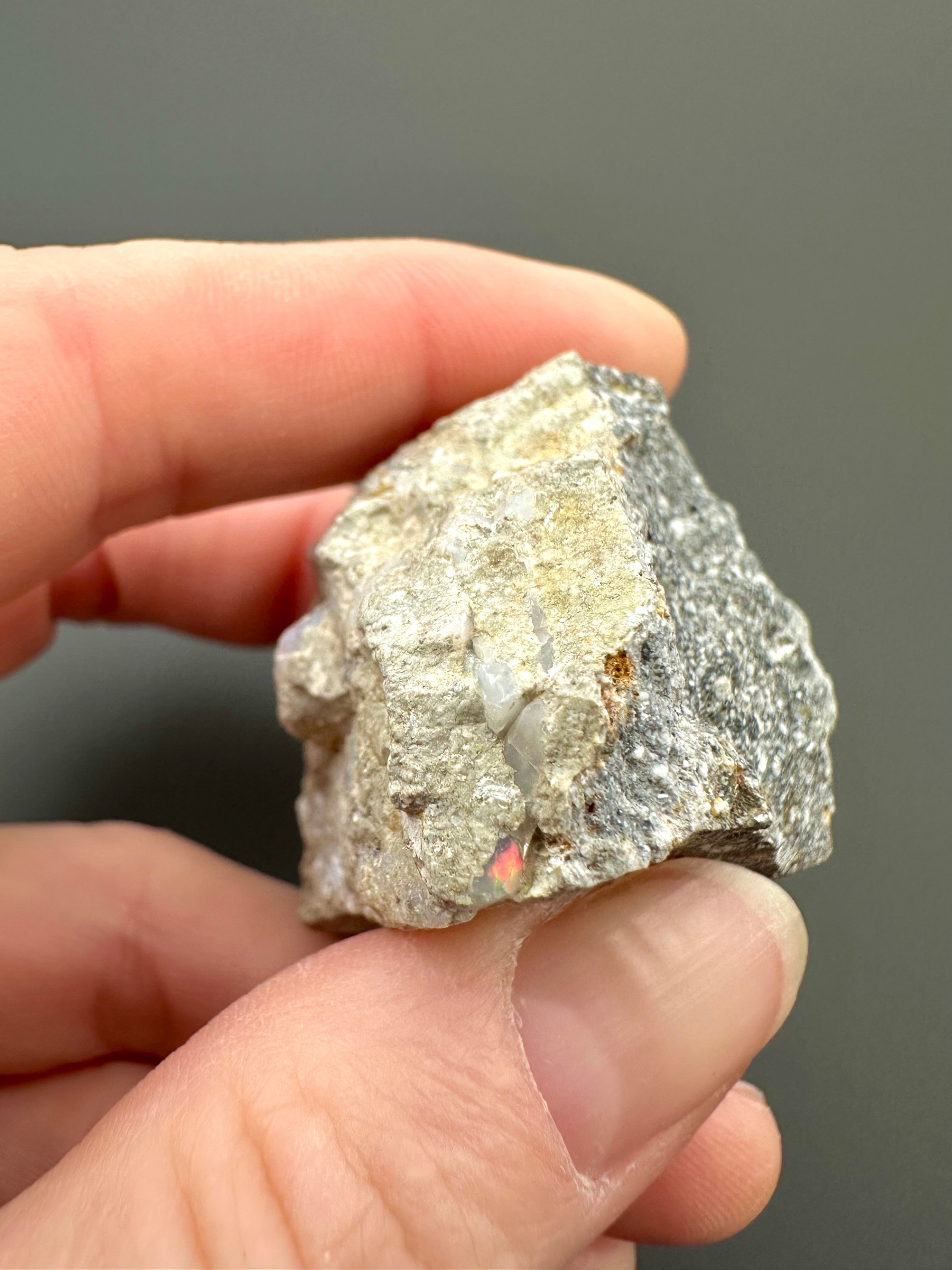 Precious opal – Dubnik, Slovakia - SOP062