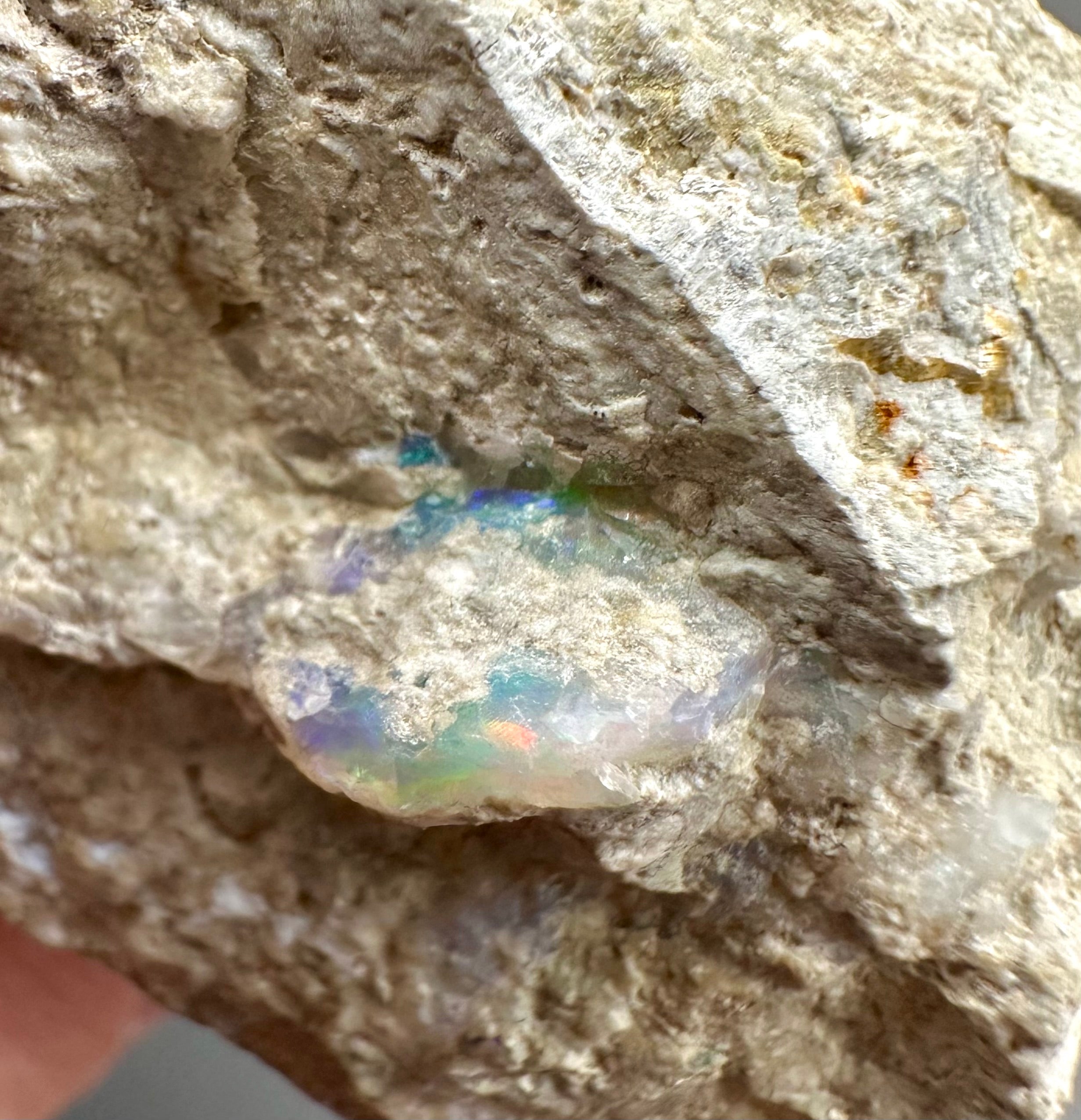 Precious opal – Dubnik, Slovakia - SOP062