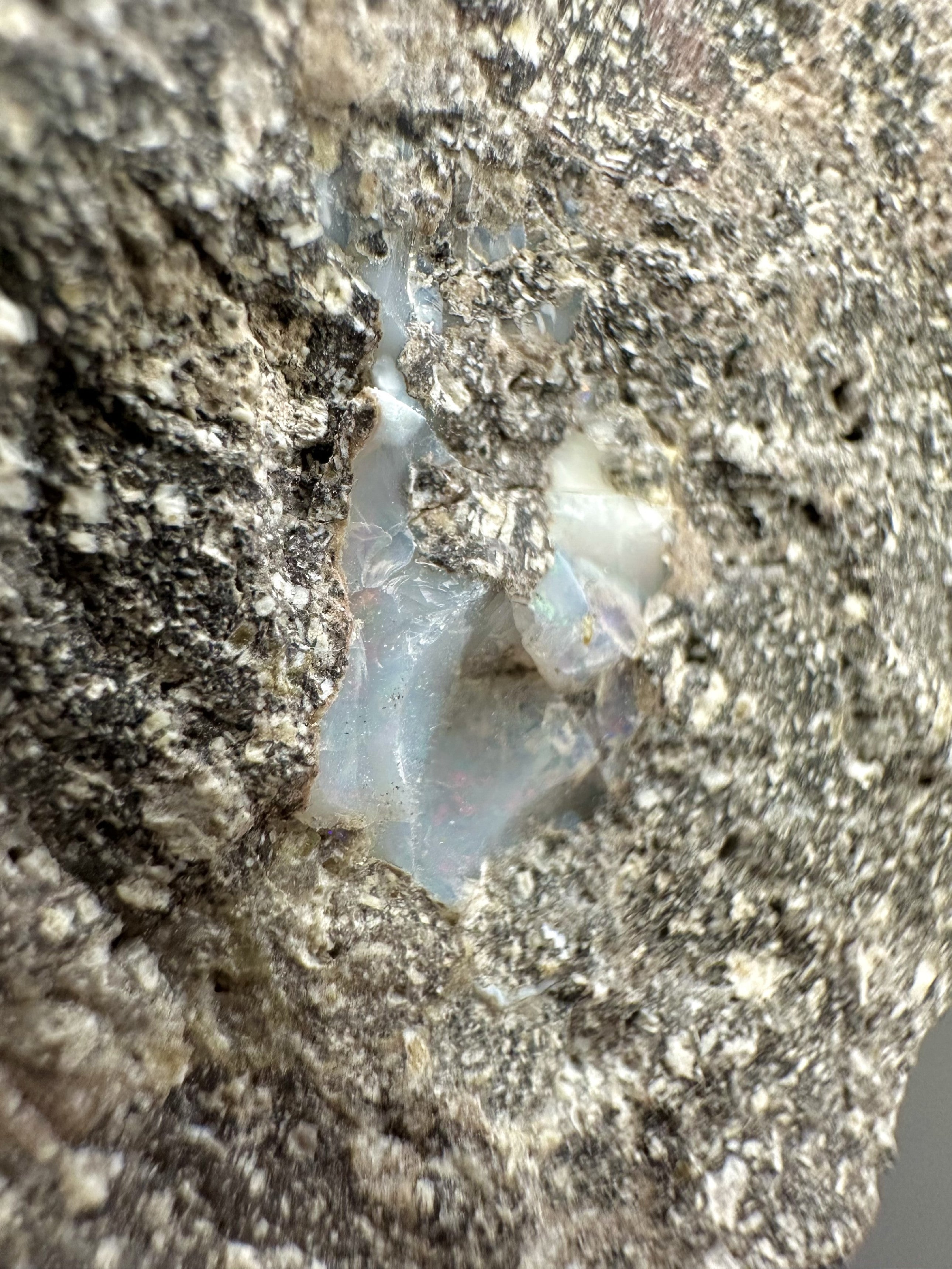 Precious opal – Dubnik, Slovakia - SOP064