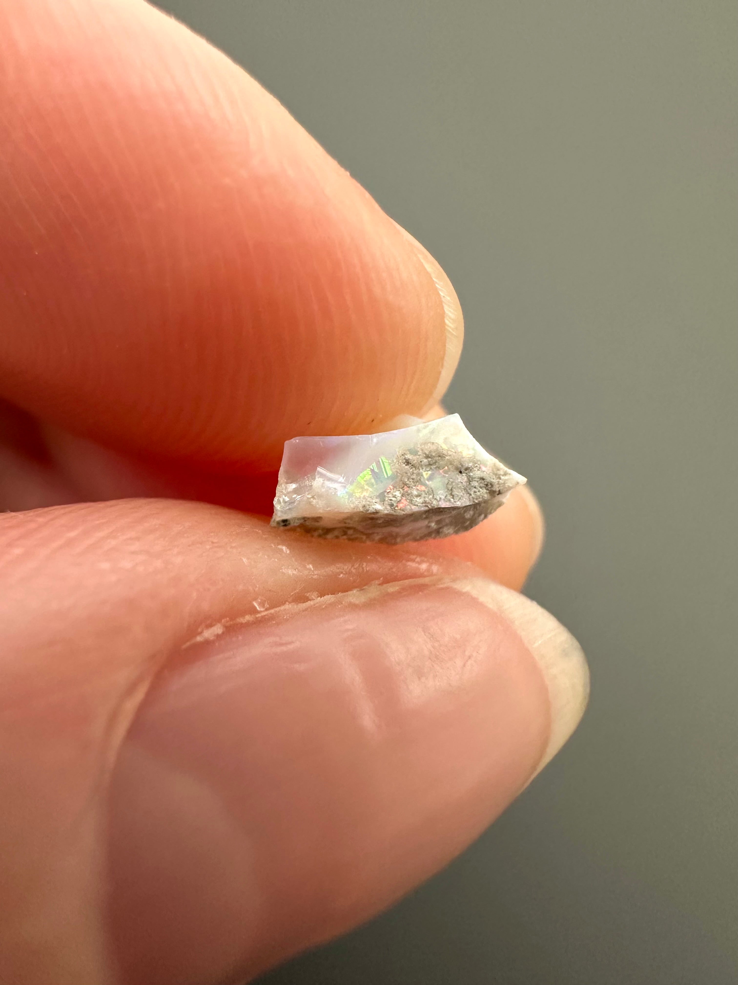 Precious opal – Dubnik, Slovakia - SOP066