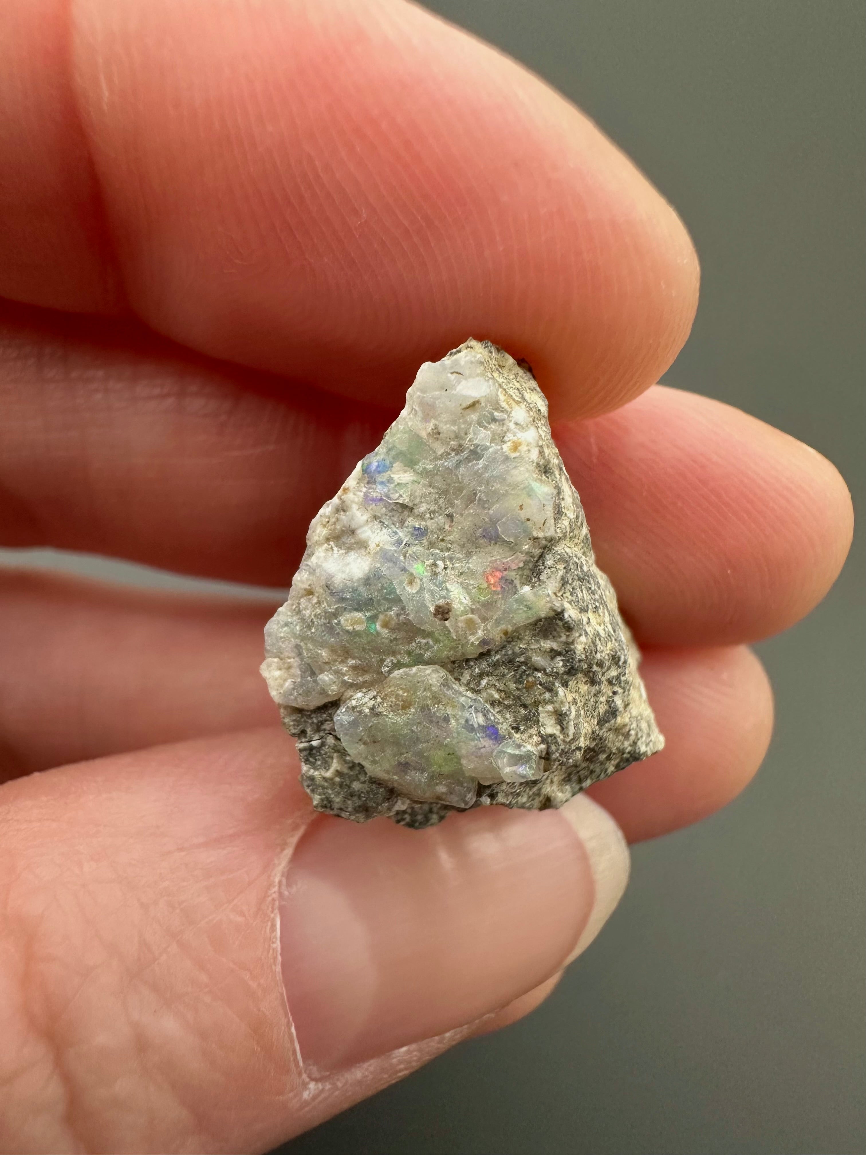 Precious opal – Dubnik, Slovakia - SOP072