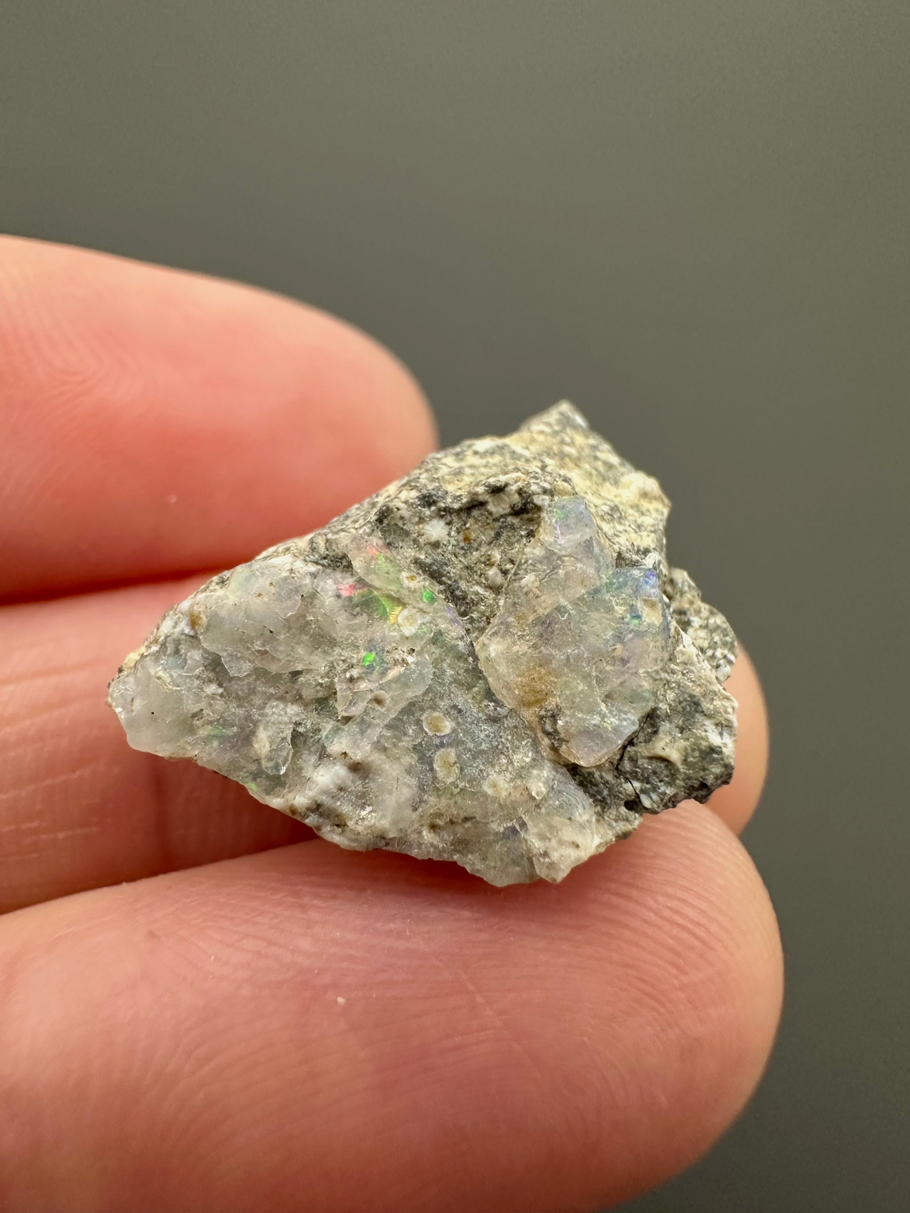 Precious opal – Dubnik, Slovakia - SOP072
