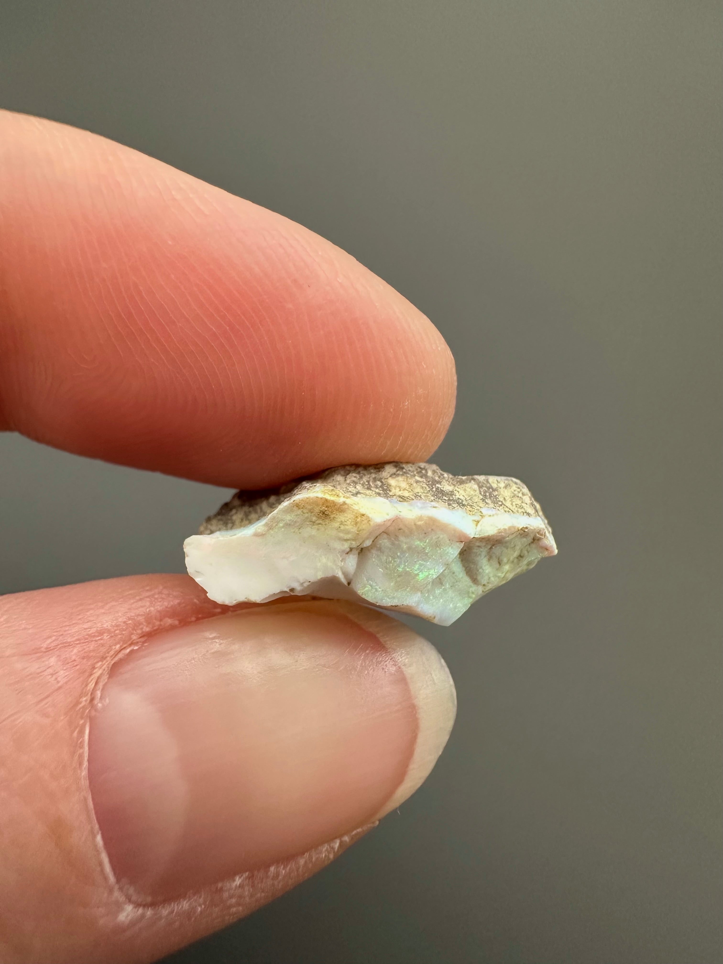 Precious opal – Dubnik, Slovakia - SOP073