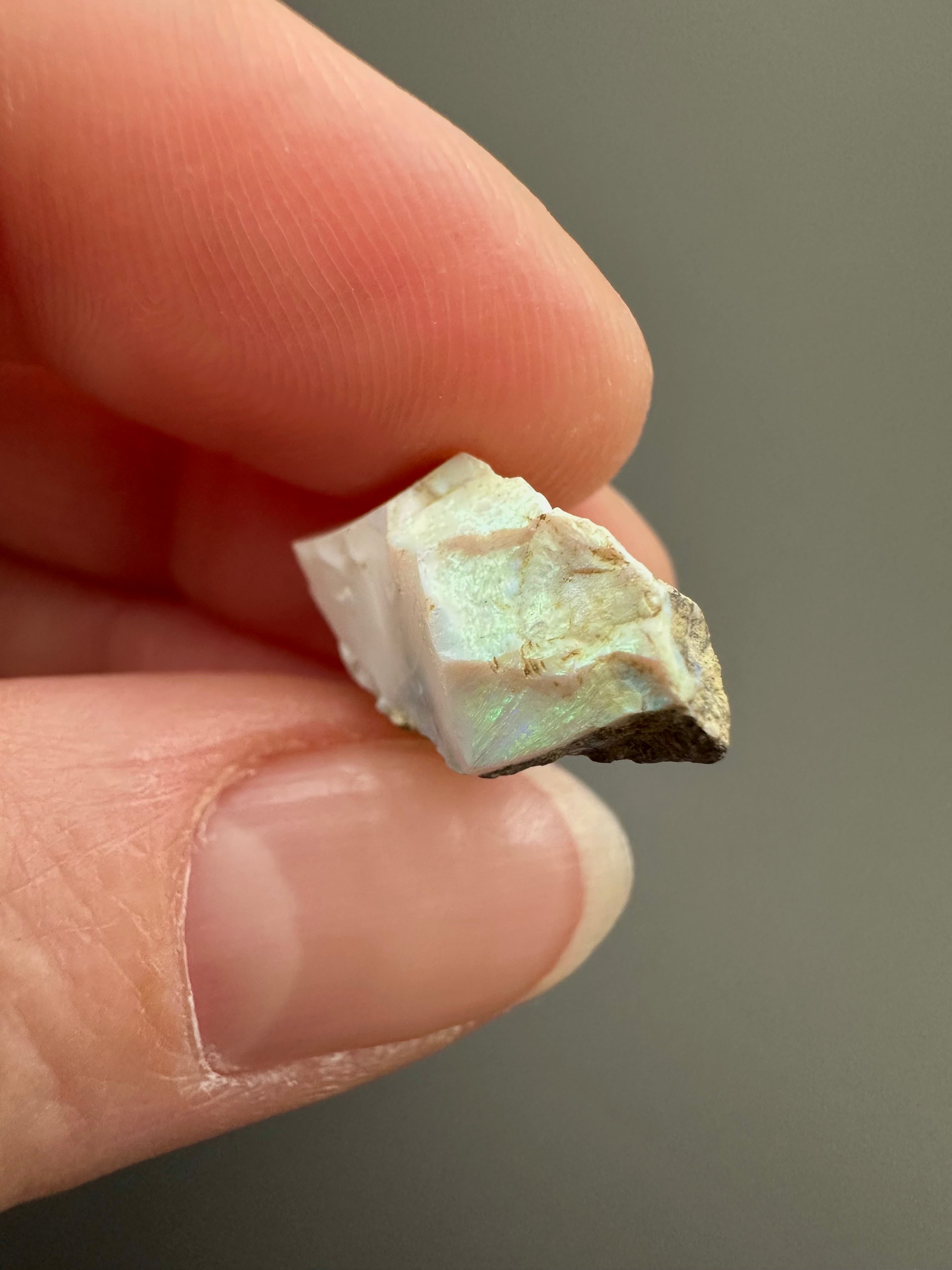 Precious opal – Dubnik, Slovakia - SOP073