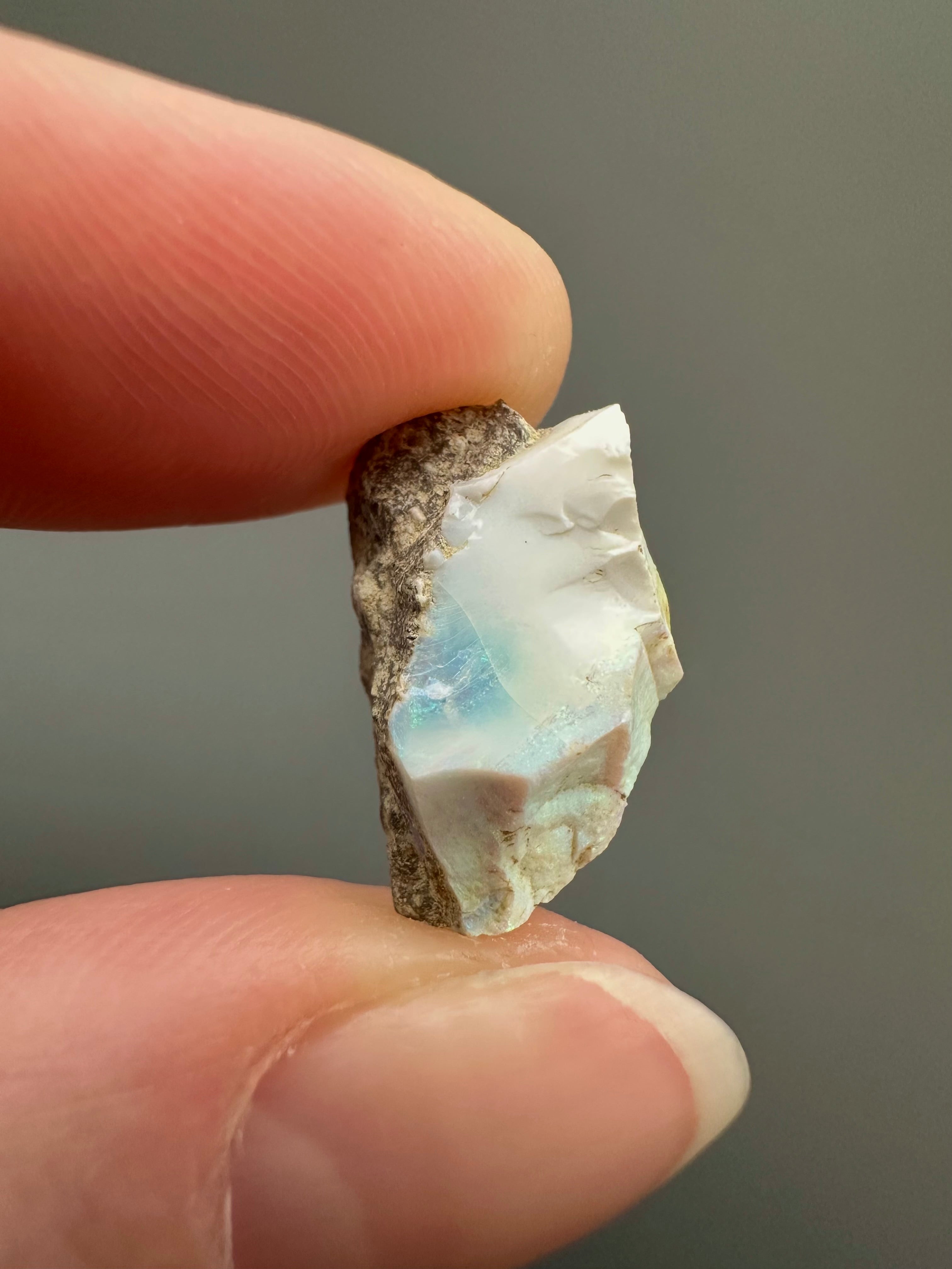 Precious opal – Dubnik, Slovakia - SOP073