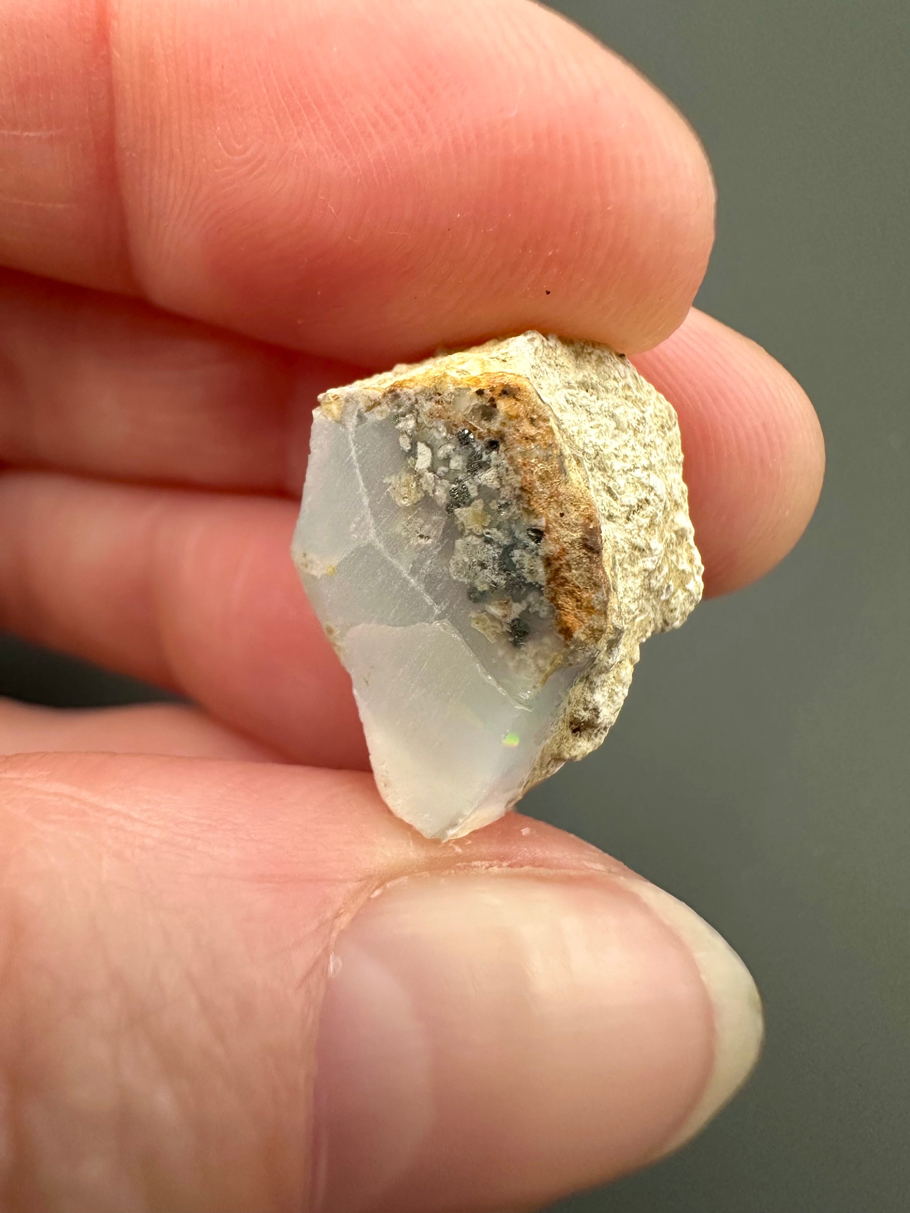 Precious opal – Dubnik, Slovakia - SOP074