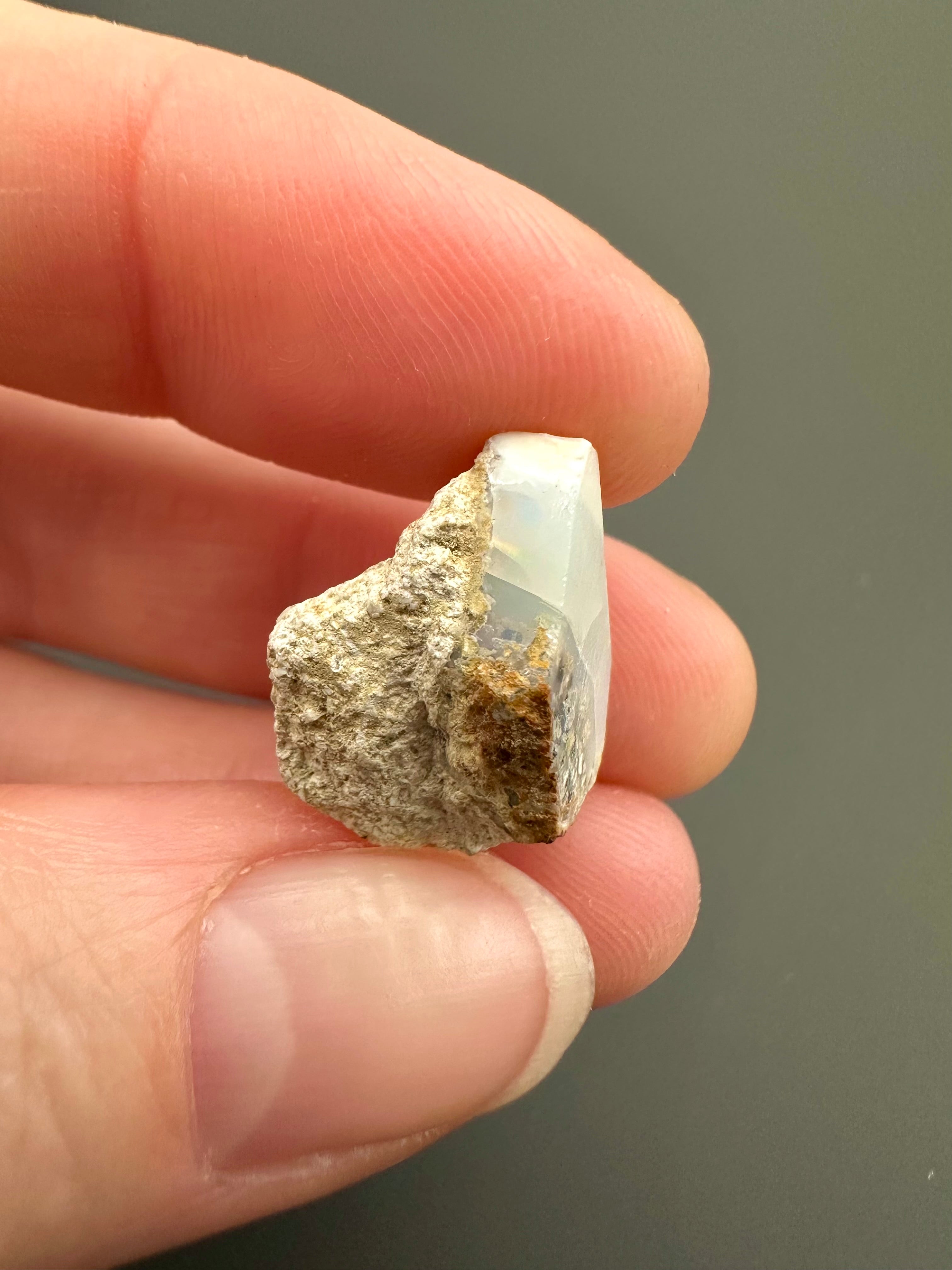 Precious opal – Dubnik, Slovakia - SOP074