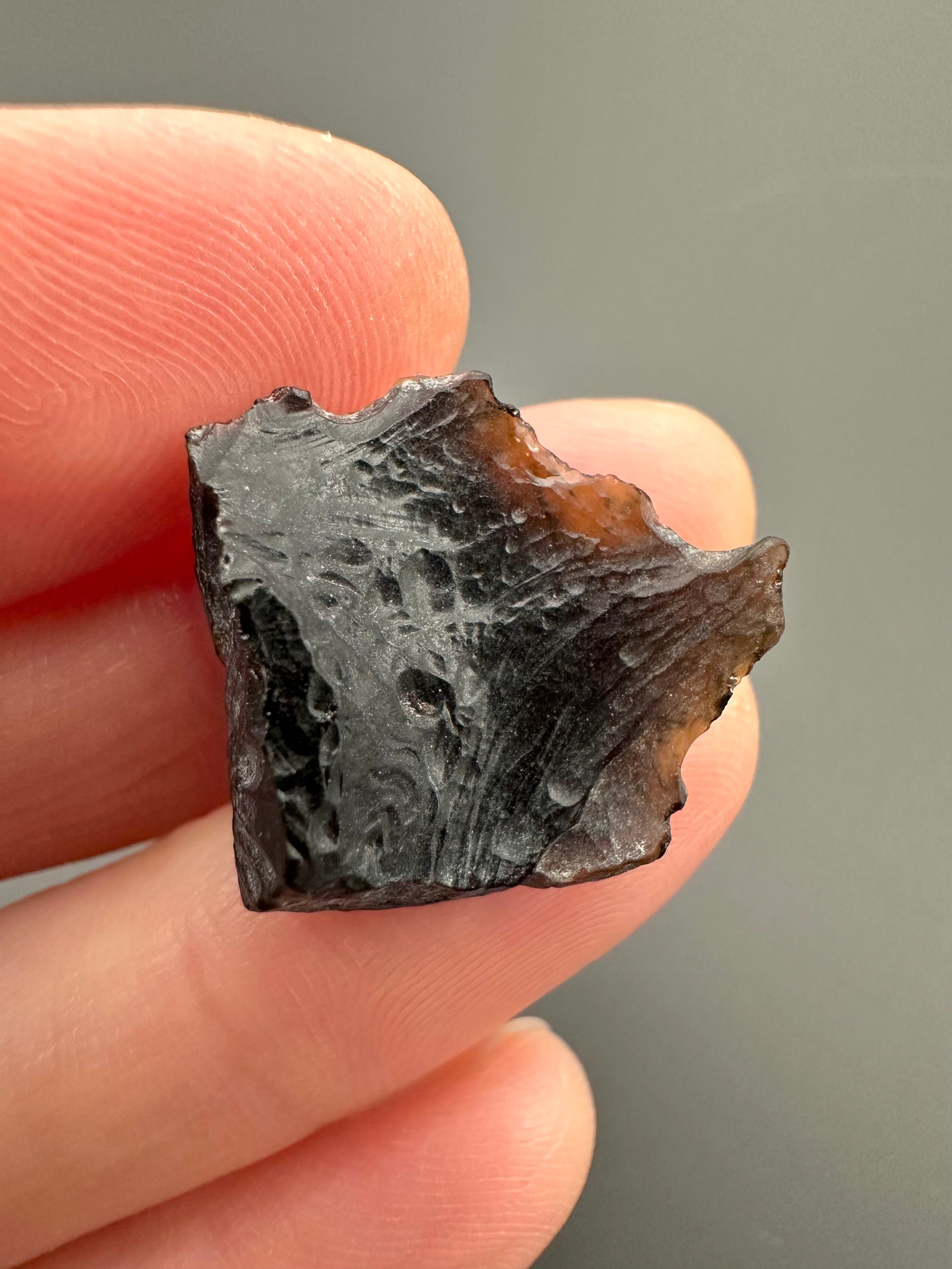 Bilitonite "Batu Satam" 1,9g – Belitung, Indonesia