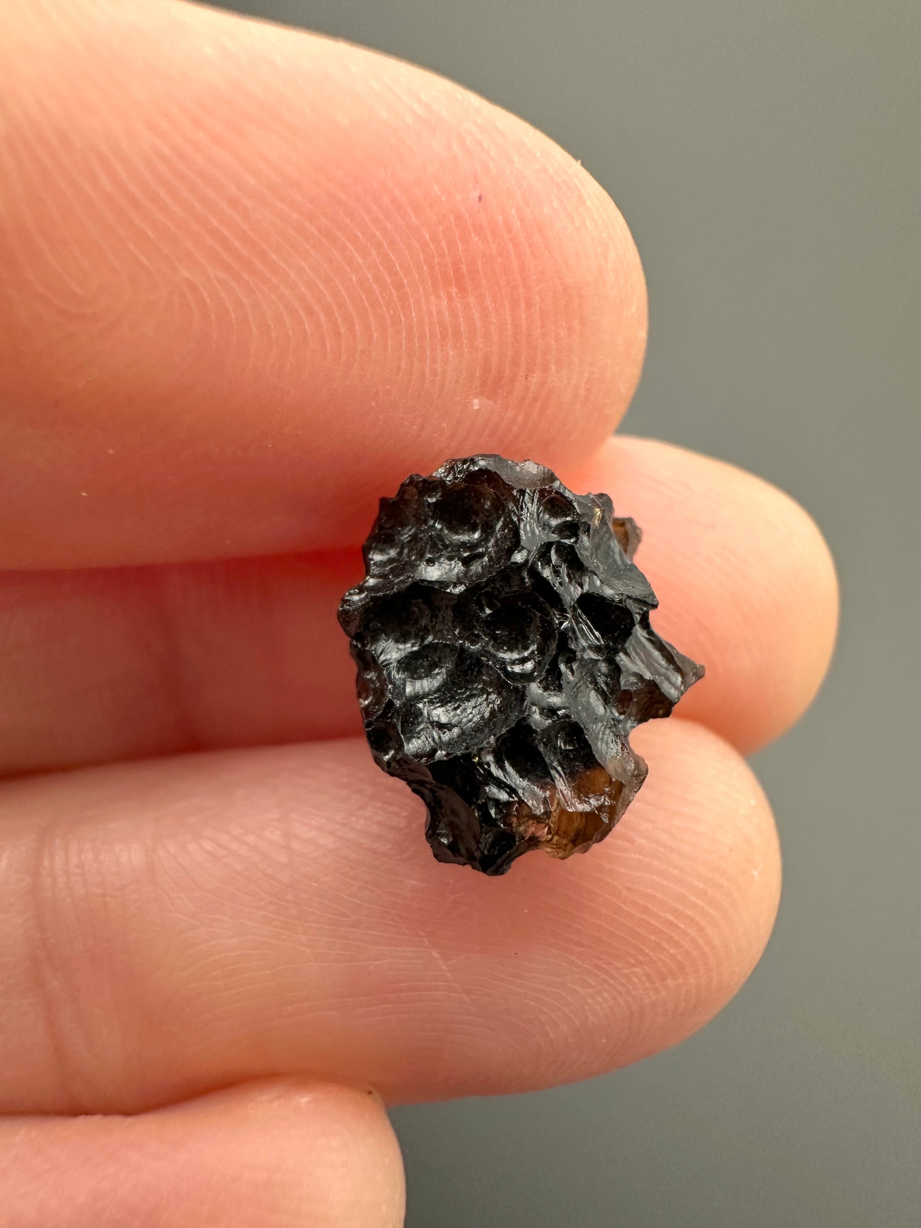 Bilitonite "Batu Satam" 0,5g – Belitung, Indonesia - BI046