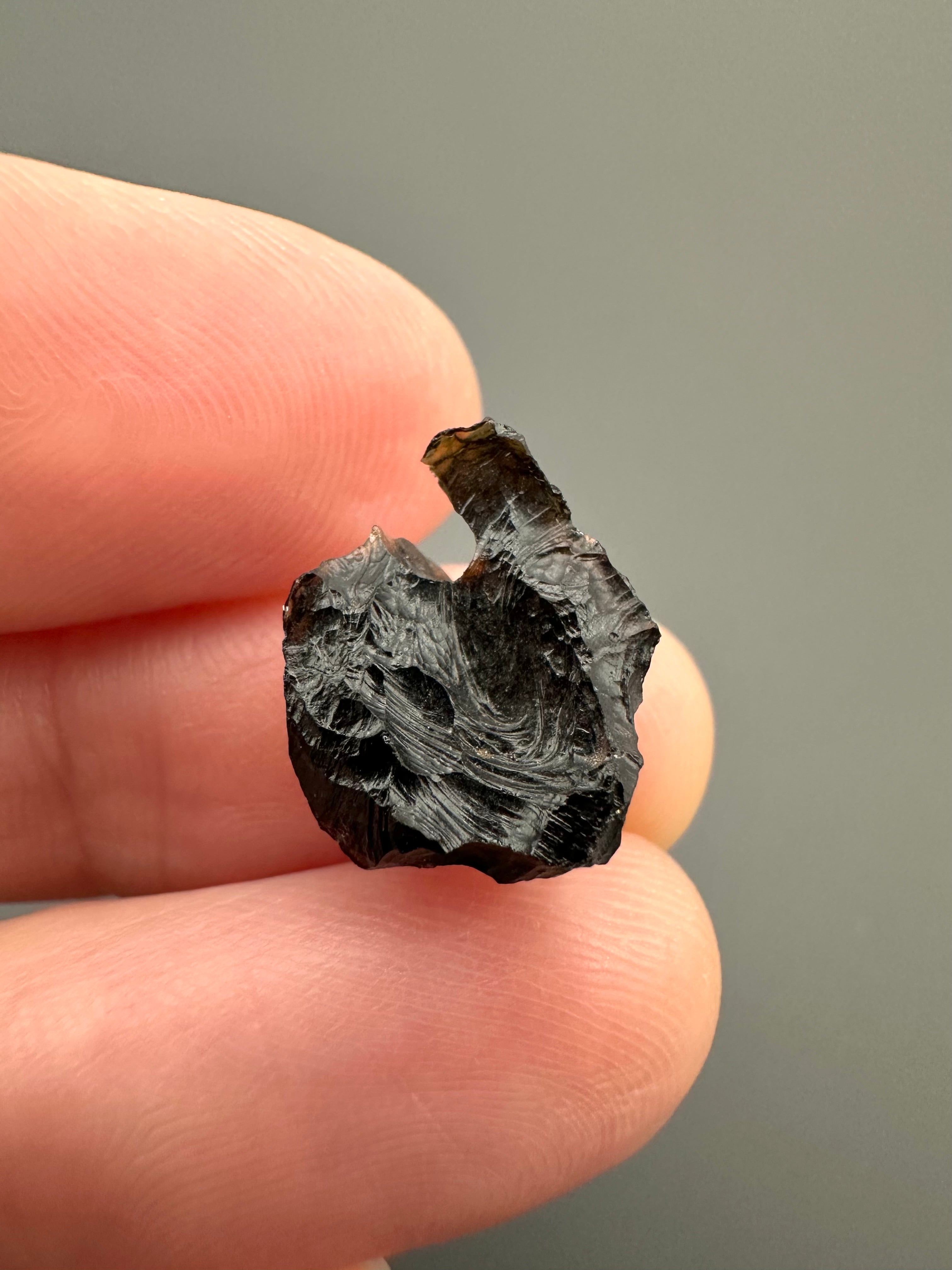Bilitonite "Batu Satam" 0,6g – Belitung, Indonesia - BI048