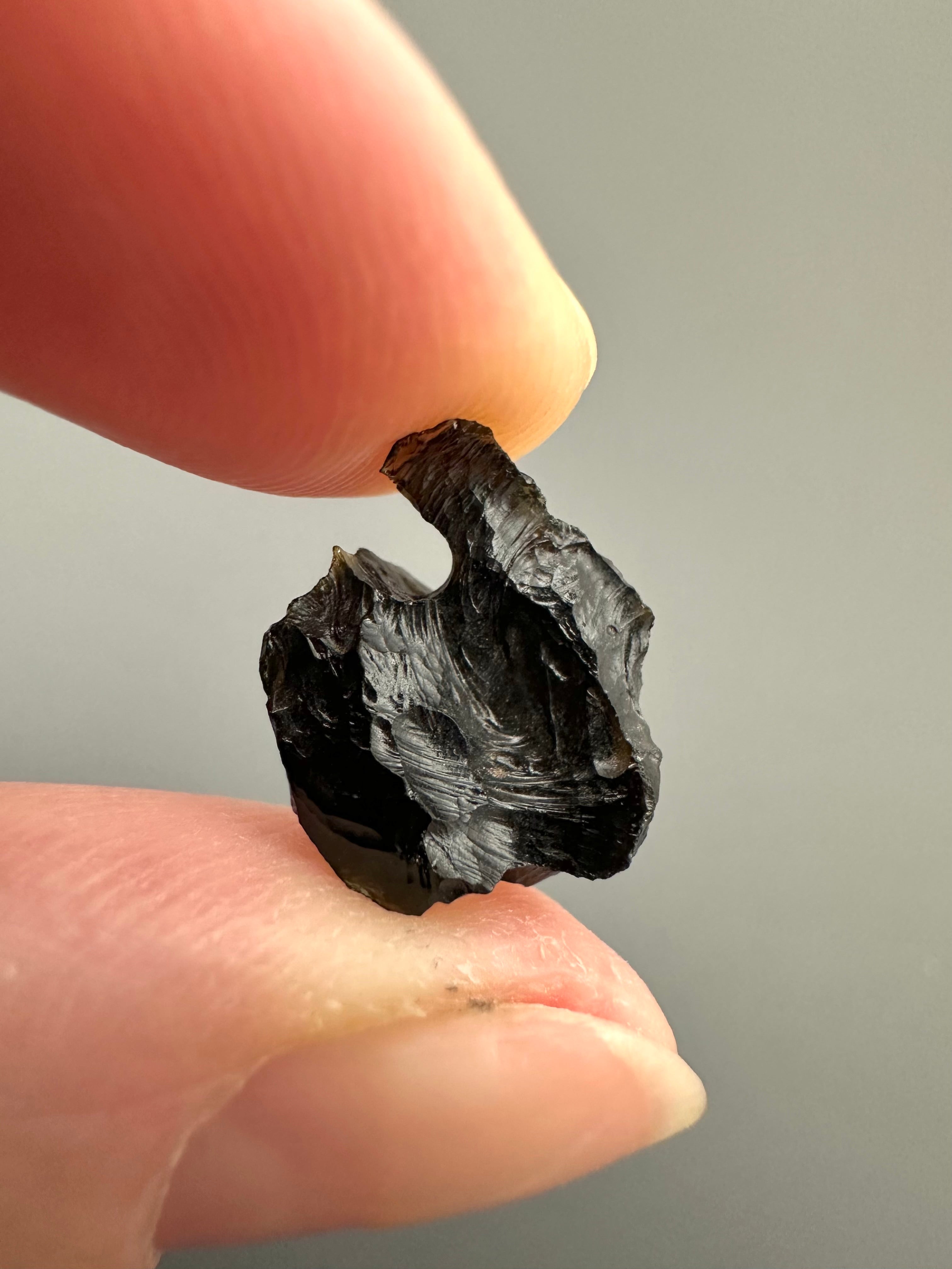 Bilitonite "Batu Satam" 0,6g – Belitung, Indonesia - BI048