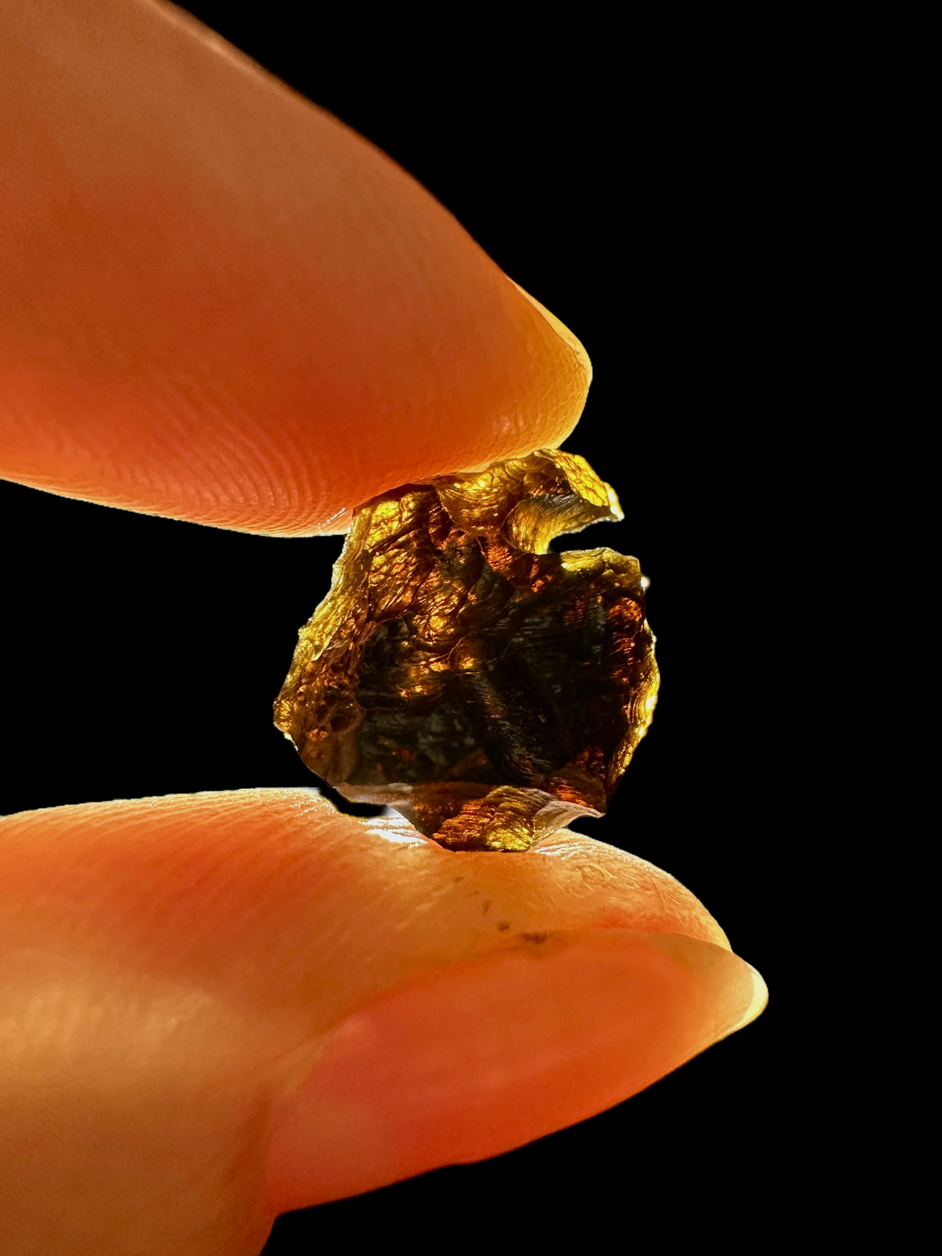 Bilitonite "Batu Satam" 0,6g – Belitung, Indonesia - BI048
