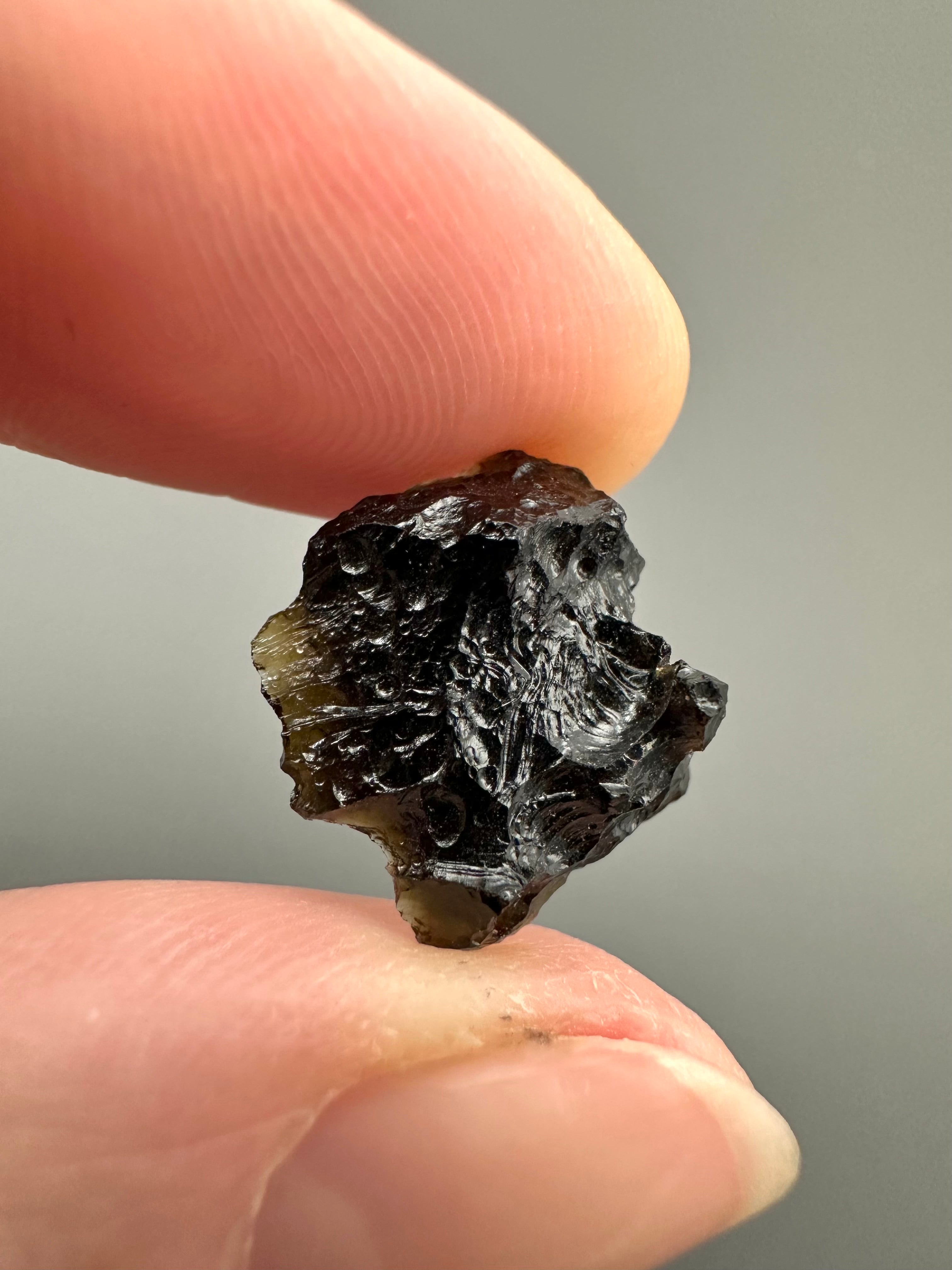 Bilitonite "Batu Satam" 0,9g – Belitung, Indonesia - BI050