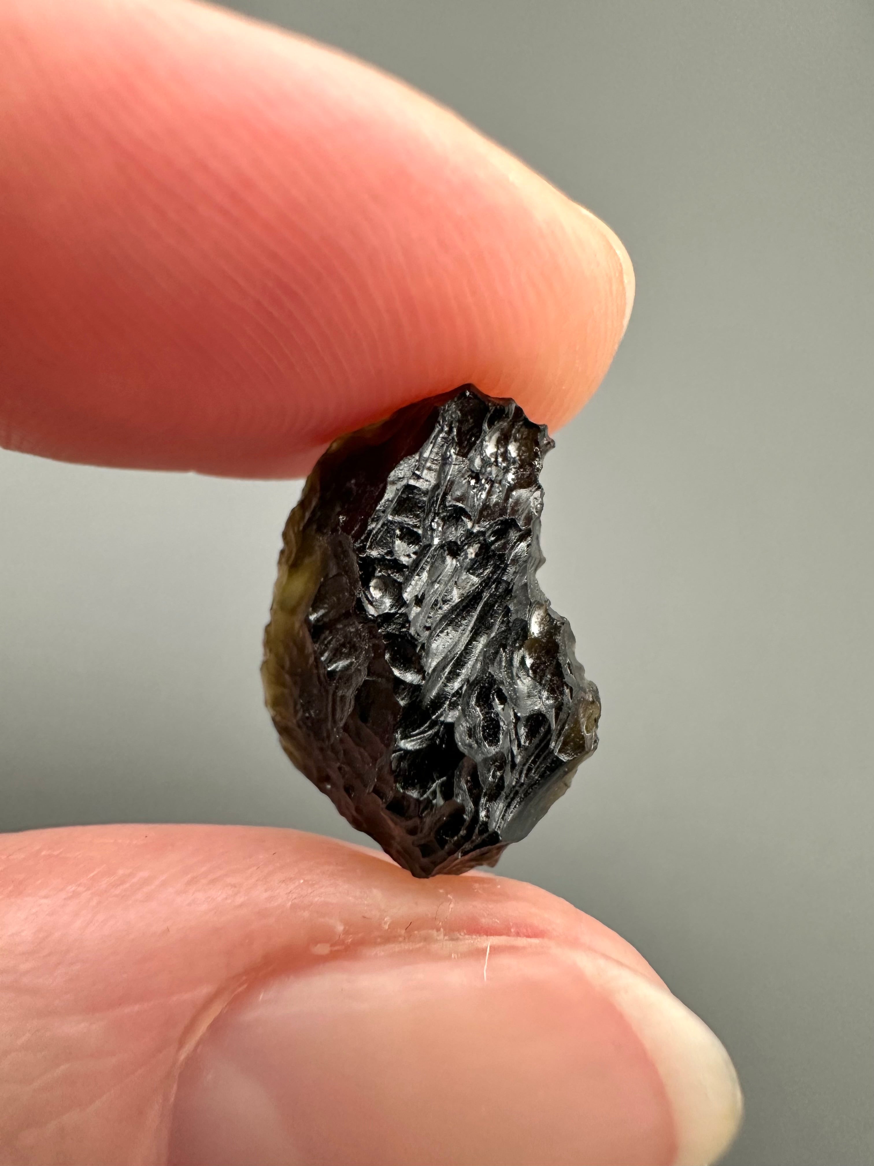 Bilitonite "Batu Satam" 0,8g – Belitung, Indonesia - BI055