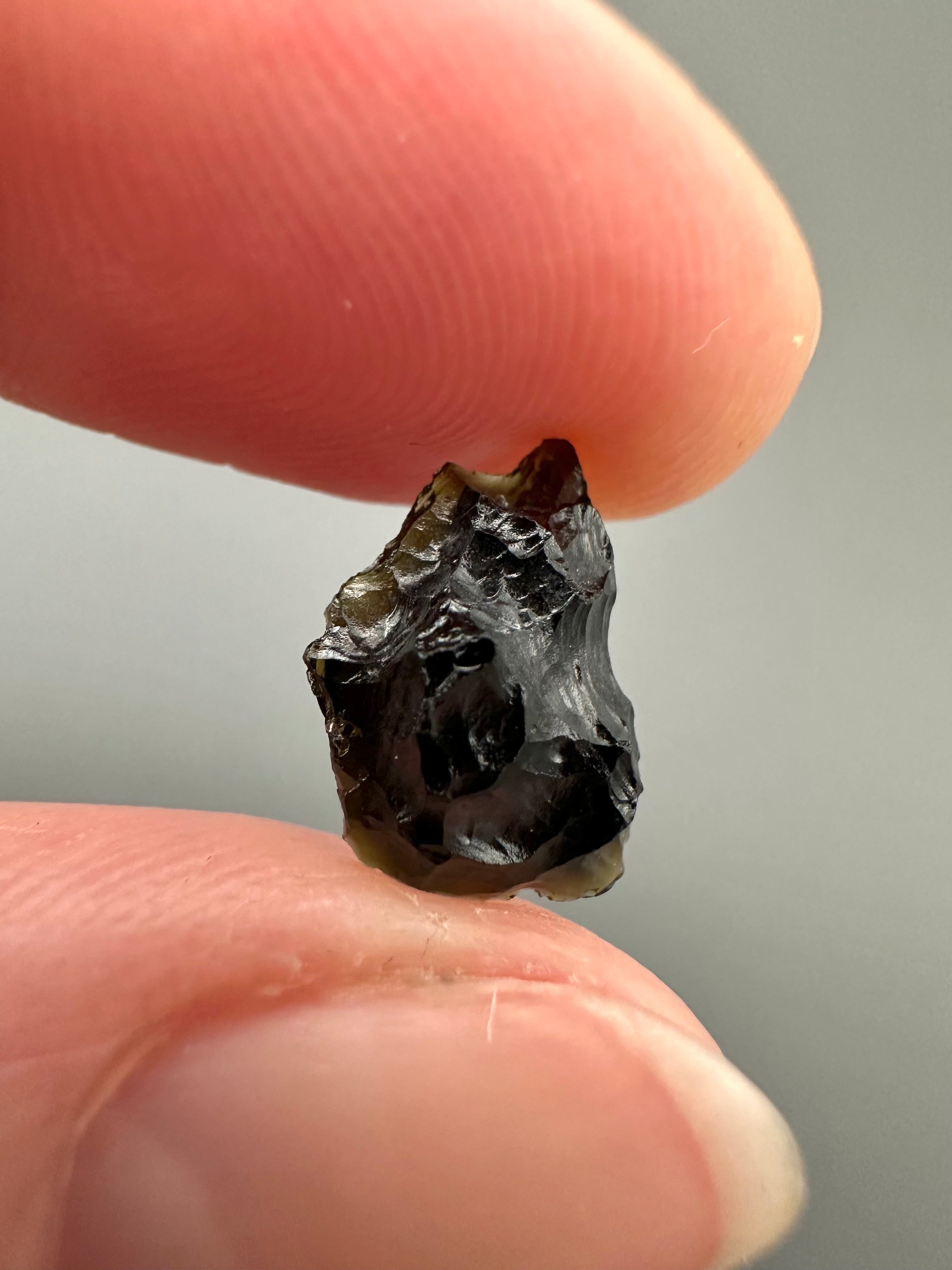 Bilitonite "Batu Satam" 0,3g – Belitung, Indonesia - BI057