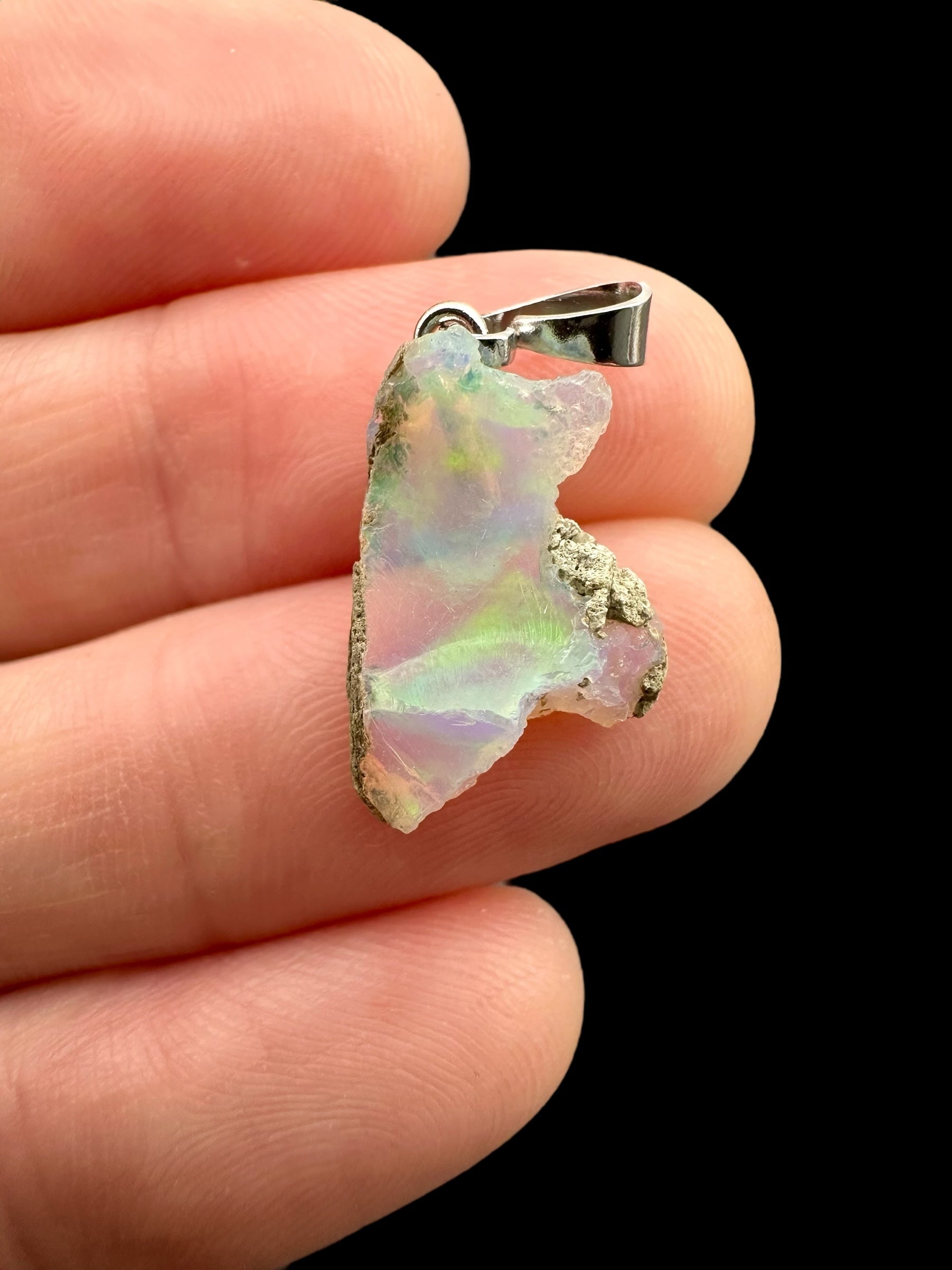 Precious opal pendant