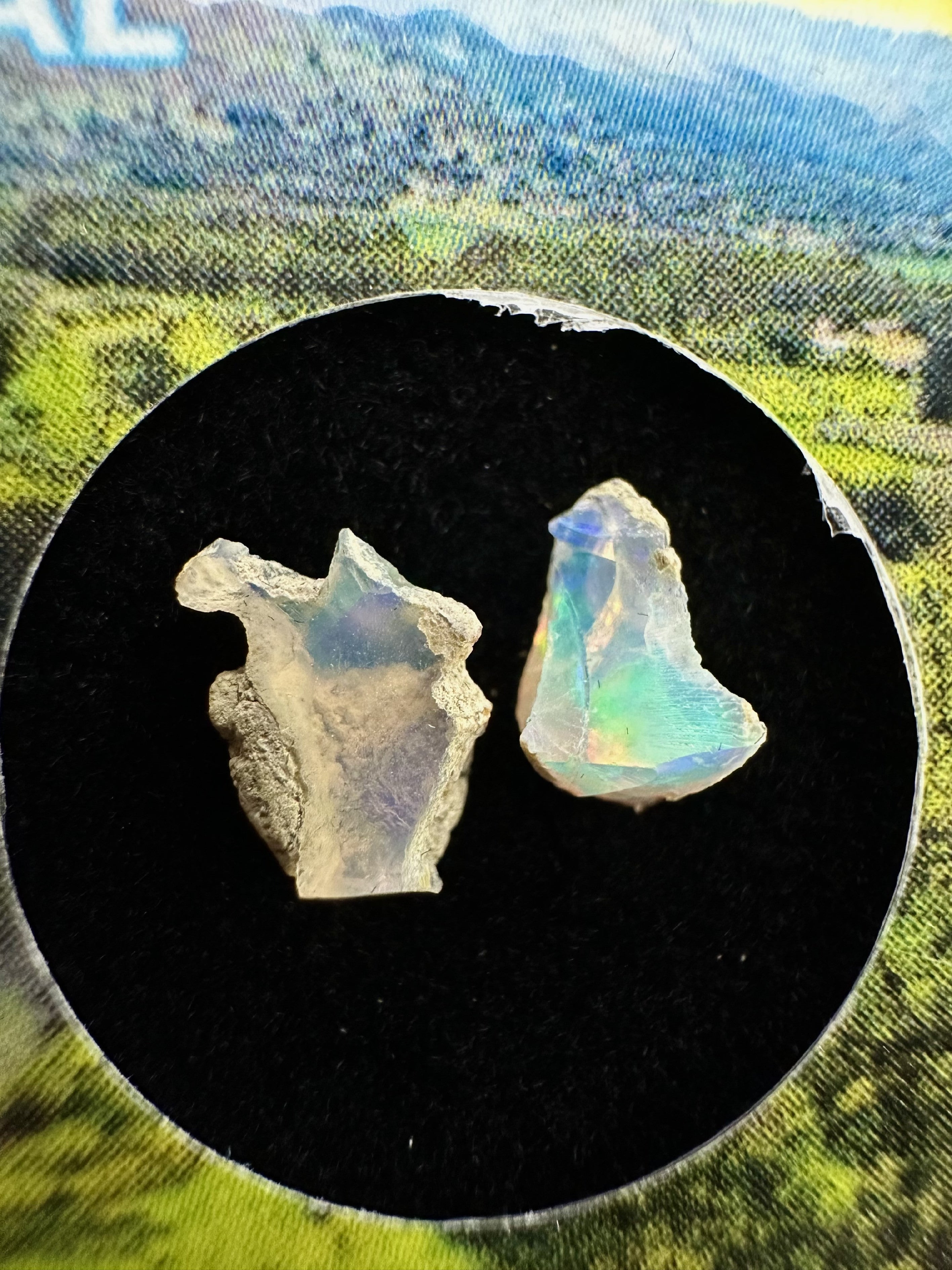 Precious opal in box – Welo, Ethiopia - OP157