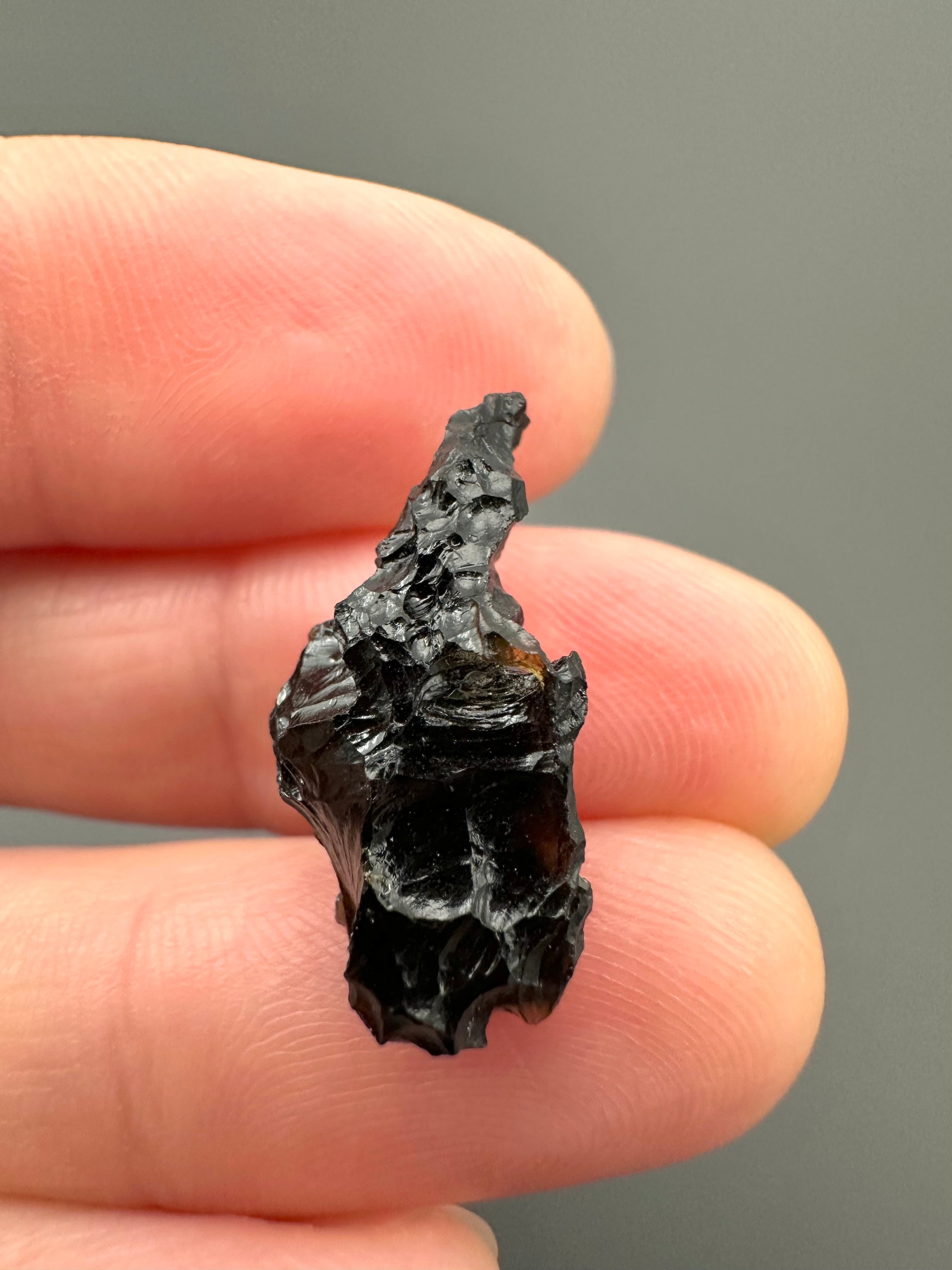 Bilitonite "Batu Satam" 1,1g – Belitung, Indonesia - BI058