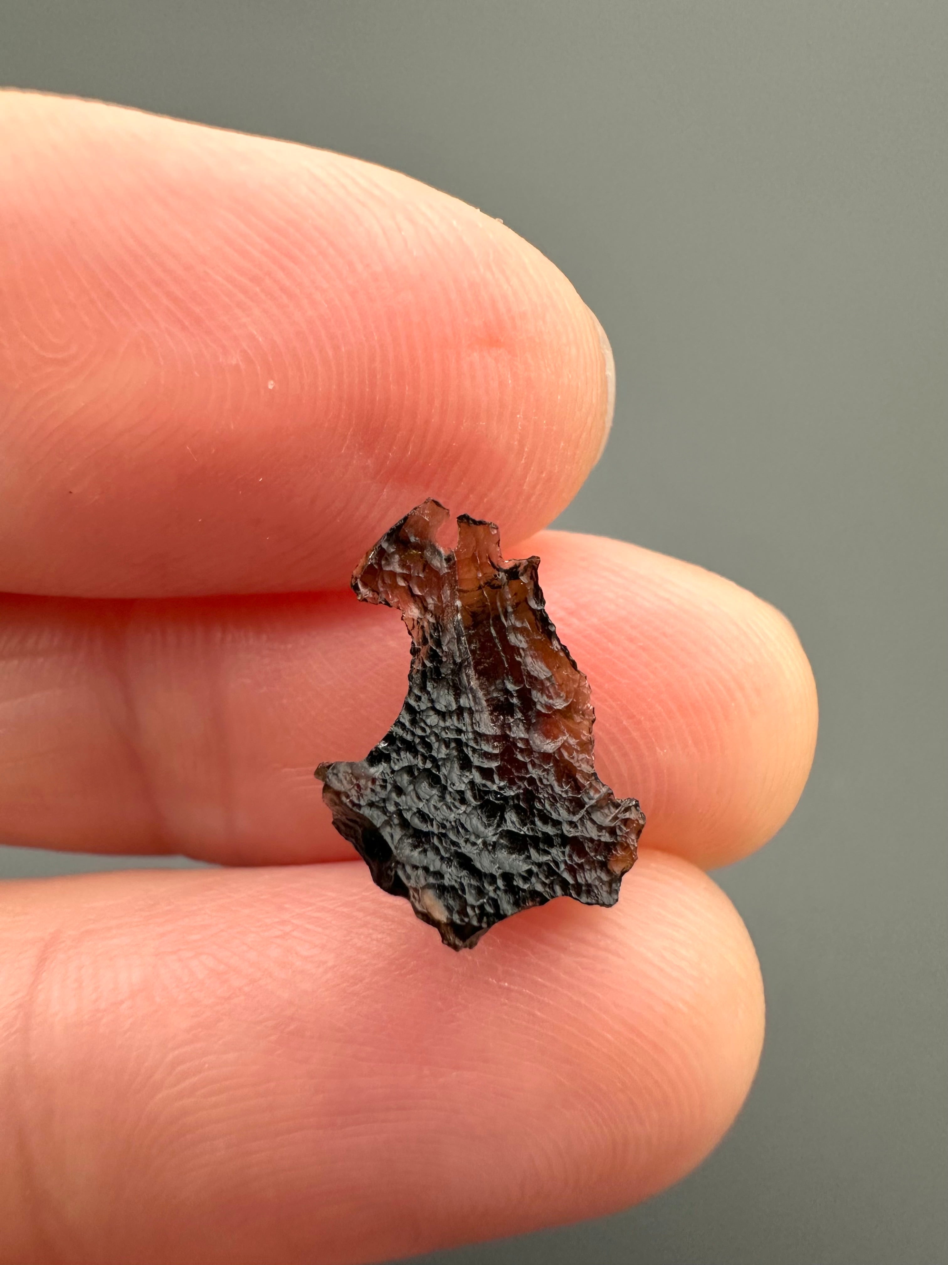 Bilitonite "Batu Satam" 0,2g – Belitung, Indonesia - BI060