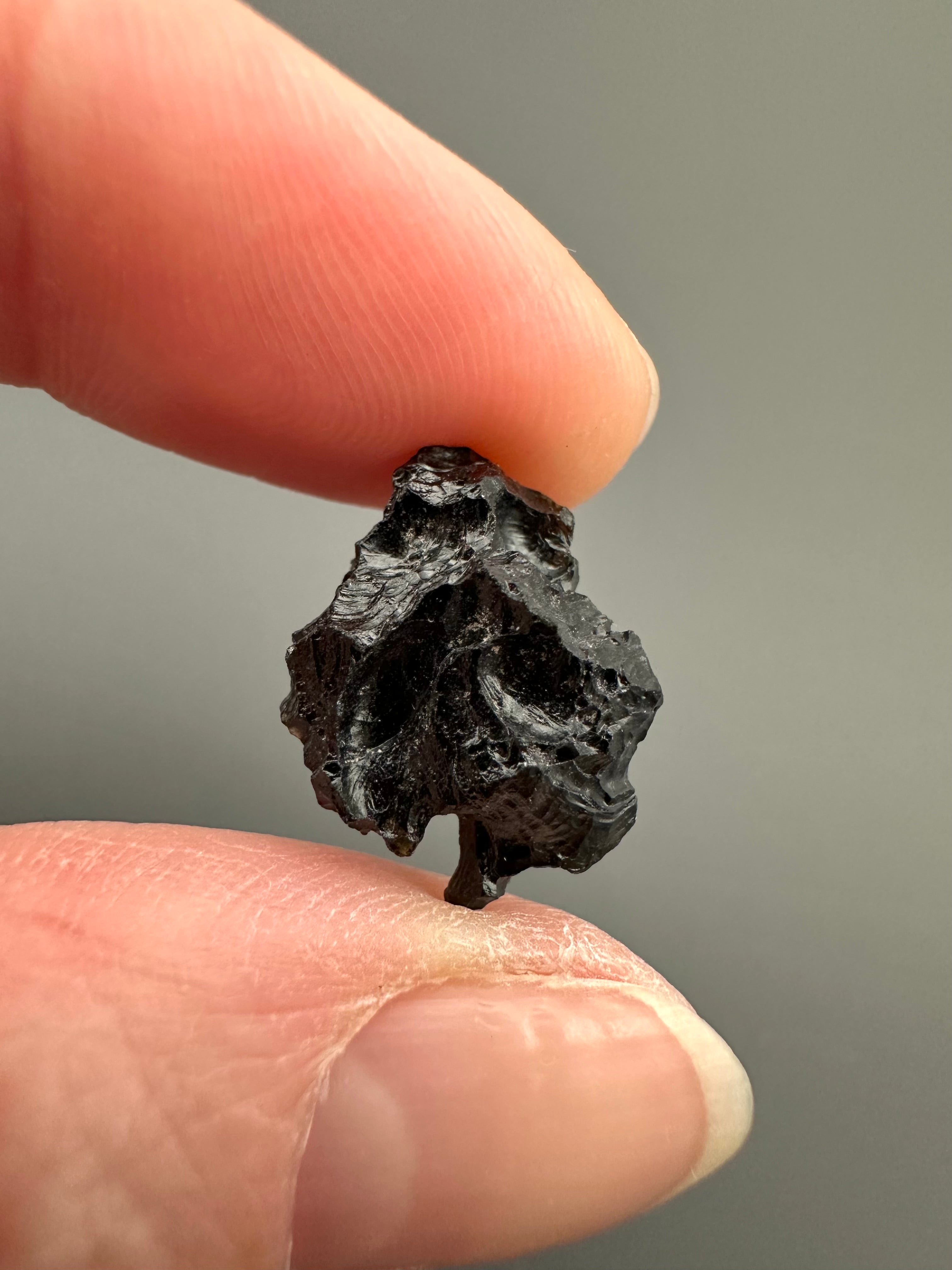 Bilitonite "Batu Satam" 1,8g – Belitung, Indonesia - BI078