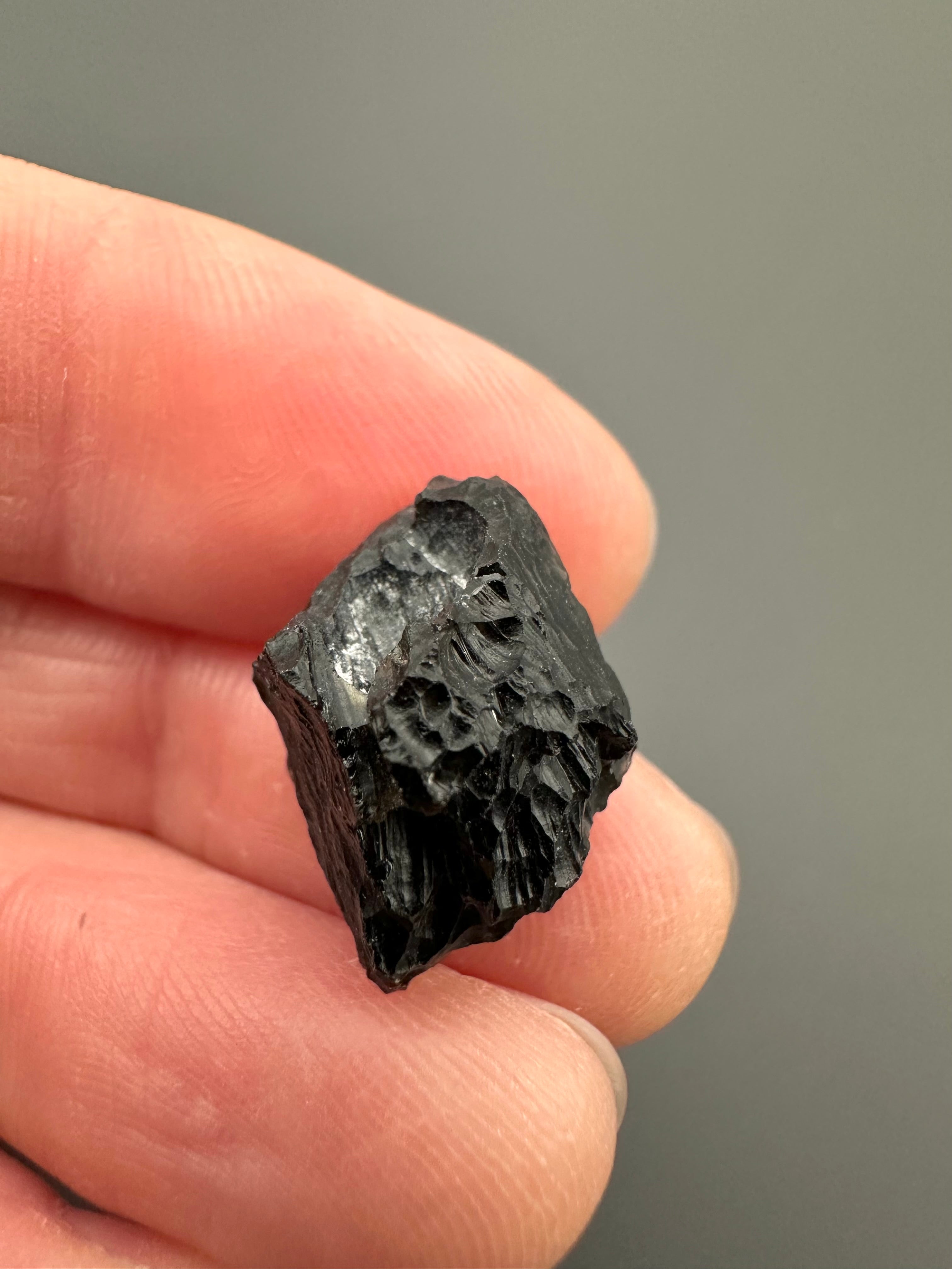 Bilitonite "Batu Satam" 1,7g – Belitung, Indonesia - BI079