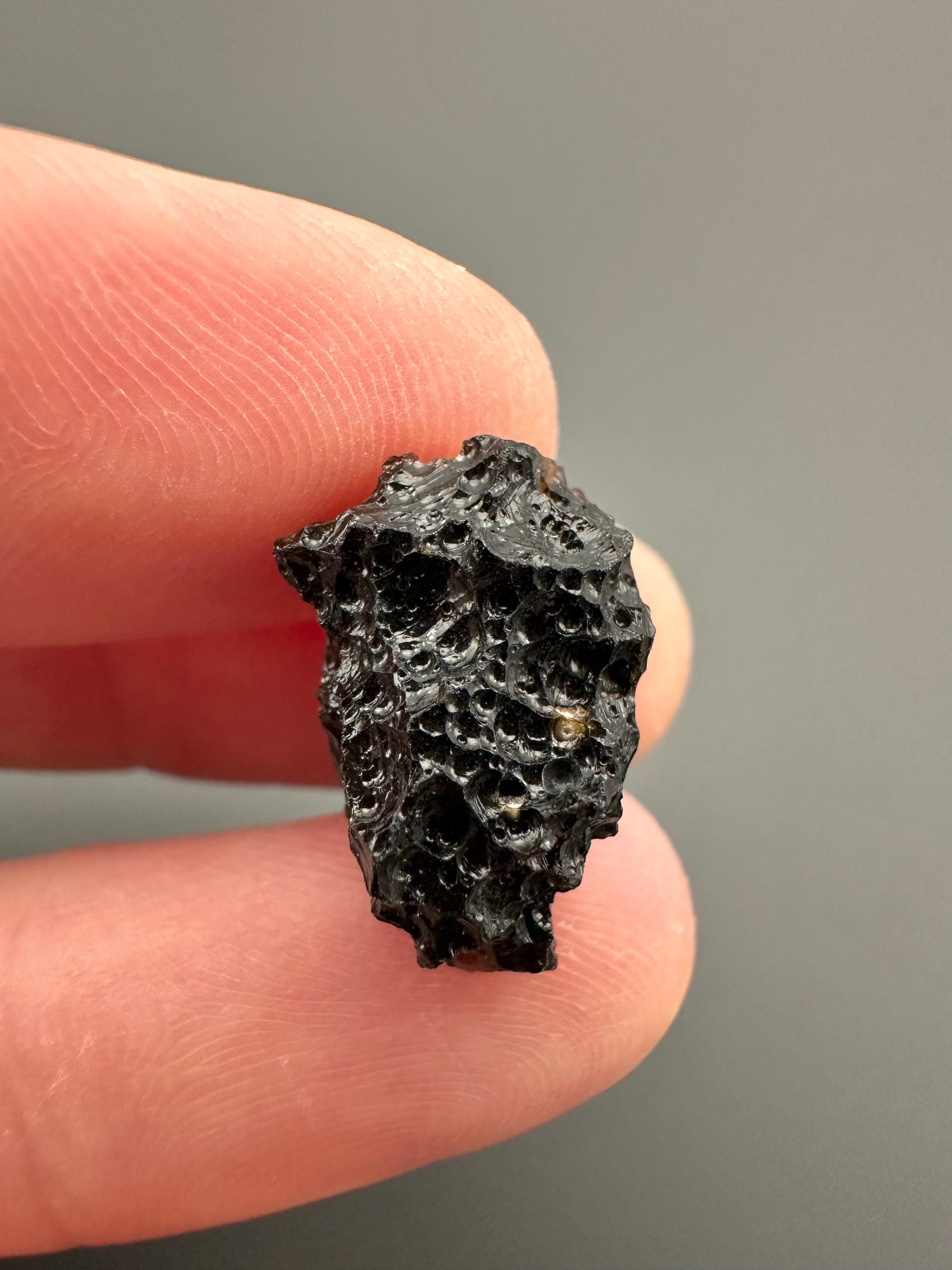 Bilitonite "Batu Satam" 1,6g – Belitung, Indonesia - BI085