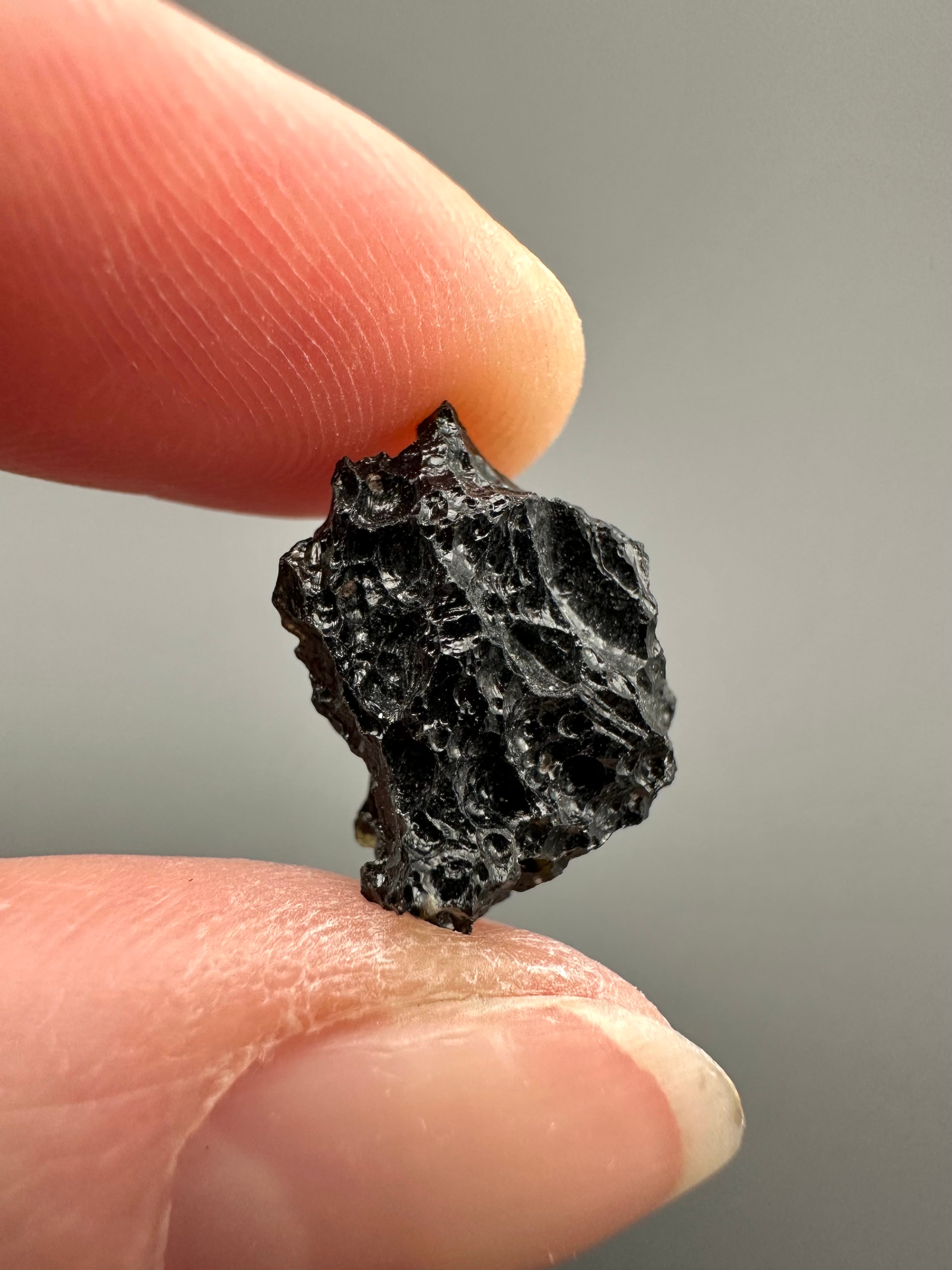 Bilitonite "Batu Satam" 1,6g – Belitung, Indonesia - BI085