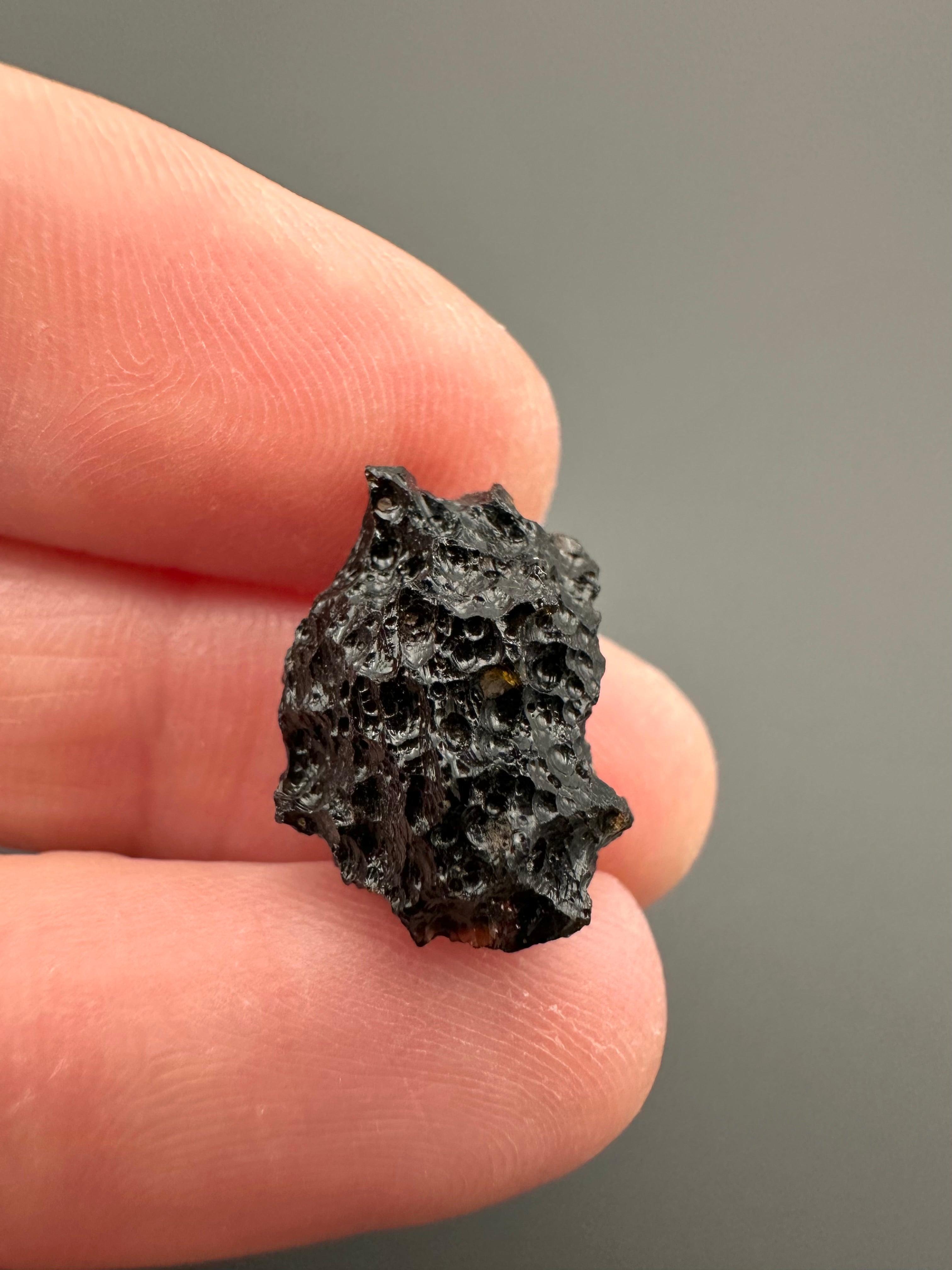 Bilitonite "Batu Satam" 1,6g – Belitung, Indonesia