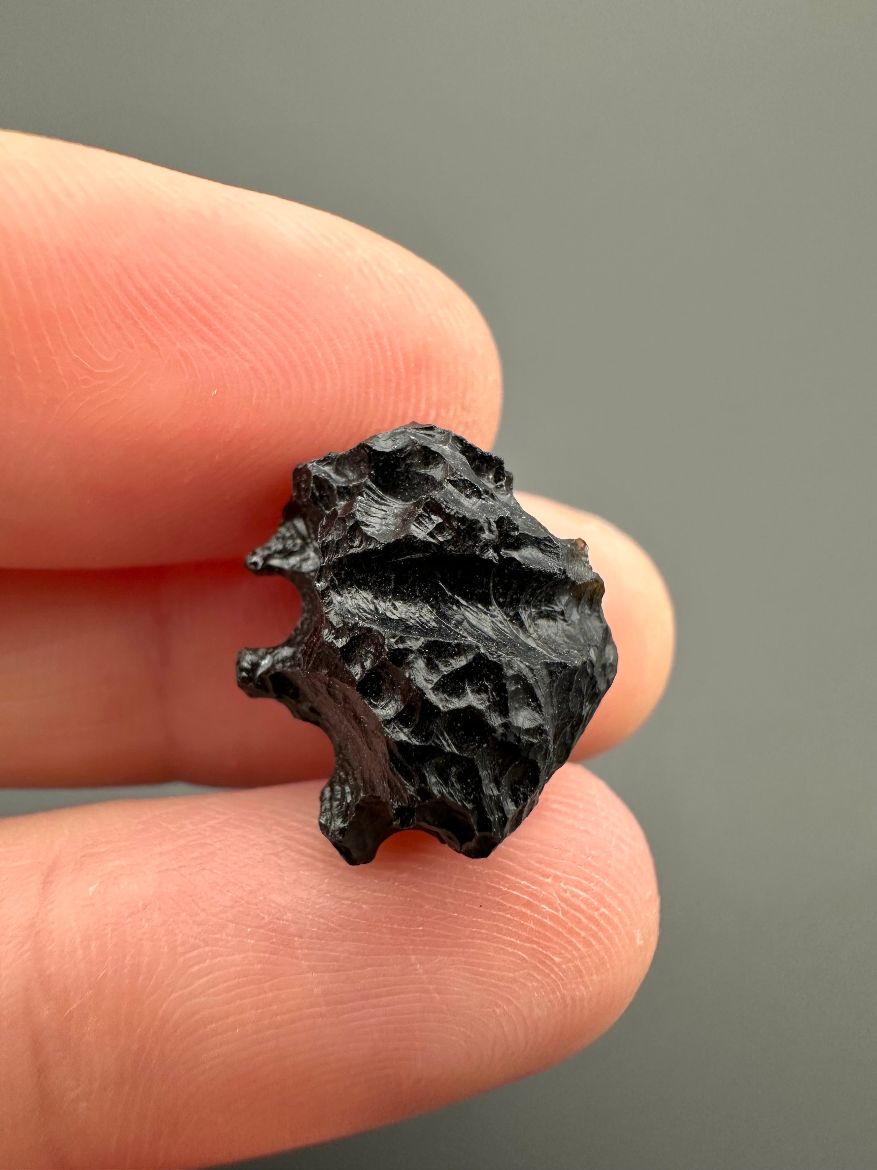 Bilitonite "Batu Satam" 2,1g – Belitung, Indonesia