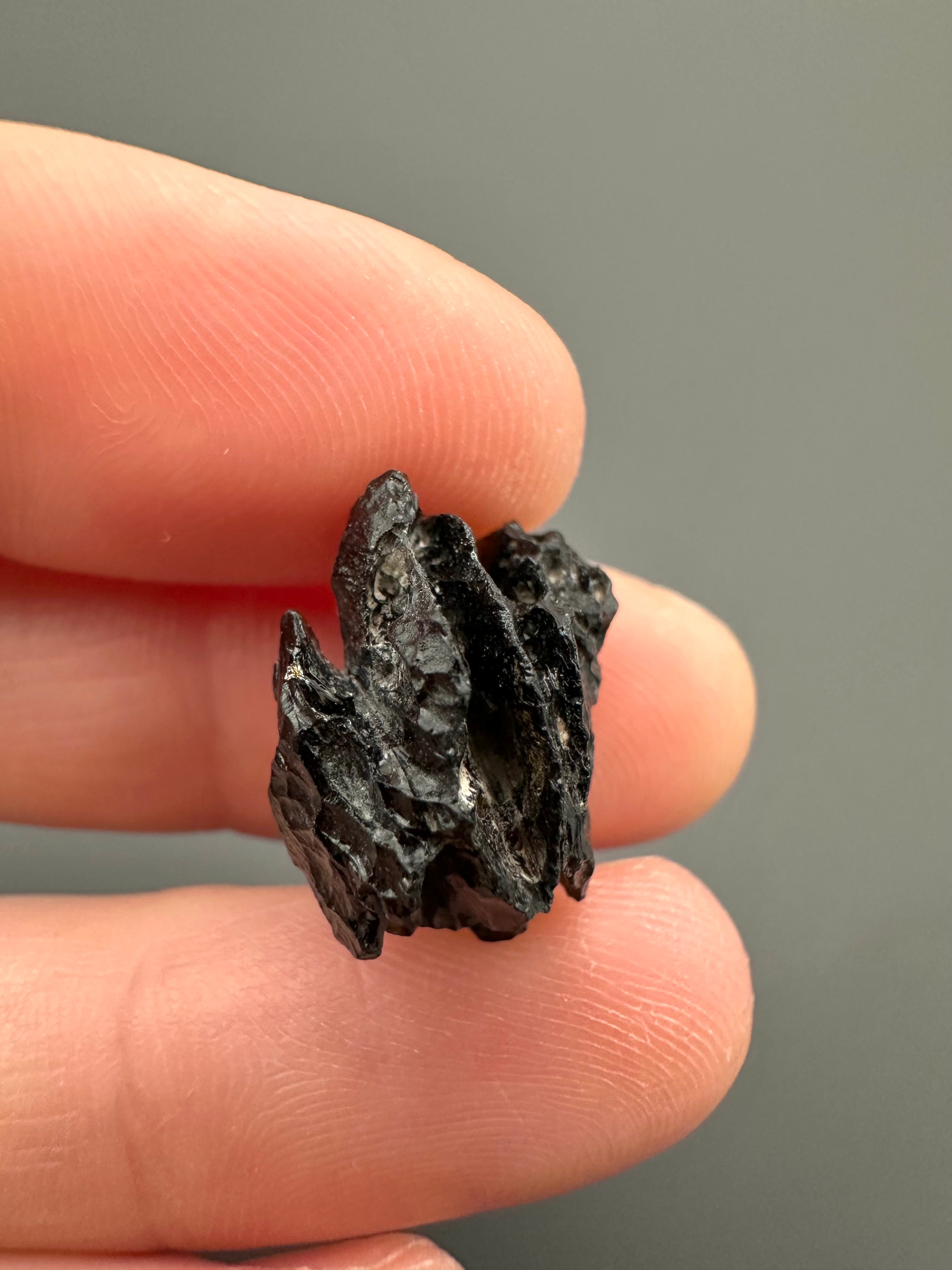 Bilitonite "Batu Satam" 2,2g – Belitung, Indonesia - BI090