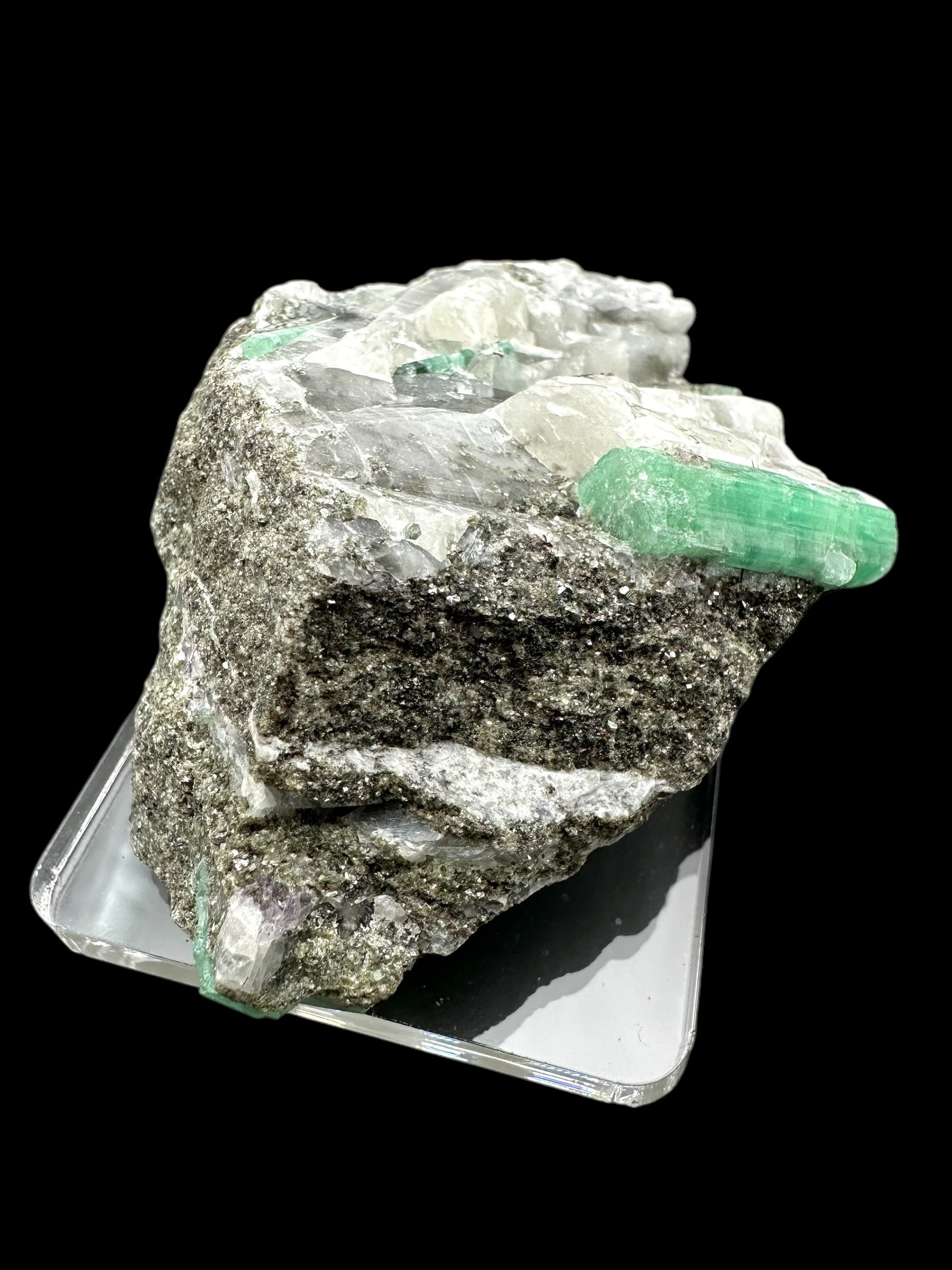 Emerald – Dayakou, China - SM003